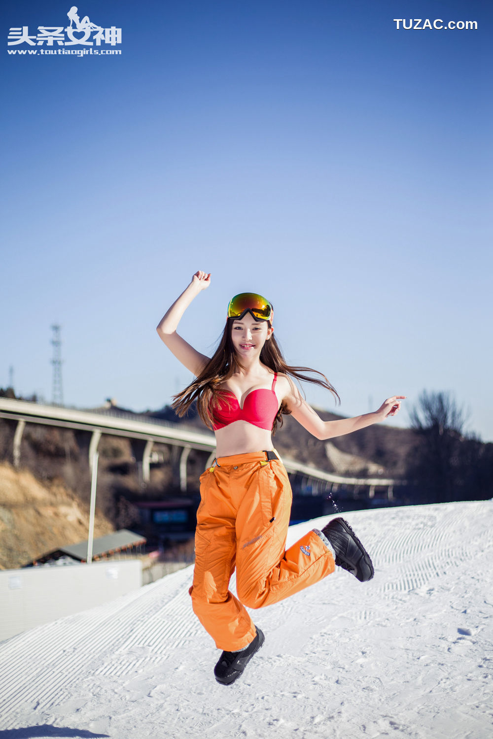 TouTiao头条女神-2018.12.11-崔昭妍-《滑雪比基尼》