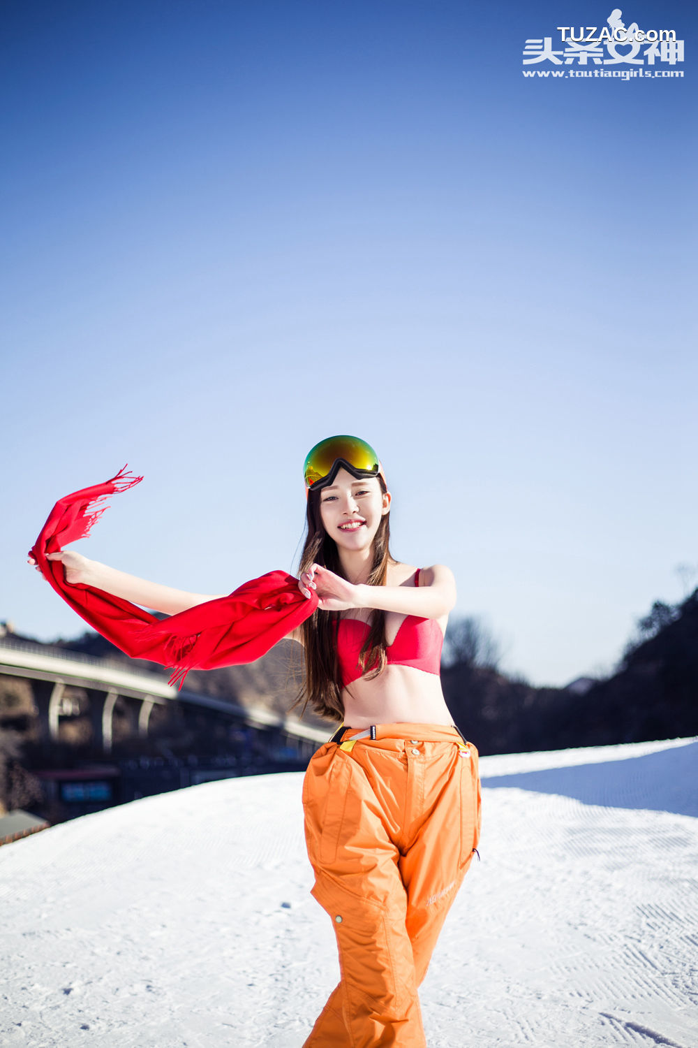 TouTiao头条女神-2018.12.11-崔昭妍-《滑雪比基尼》