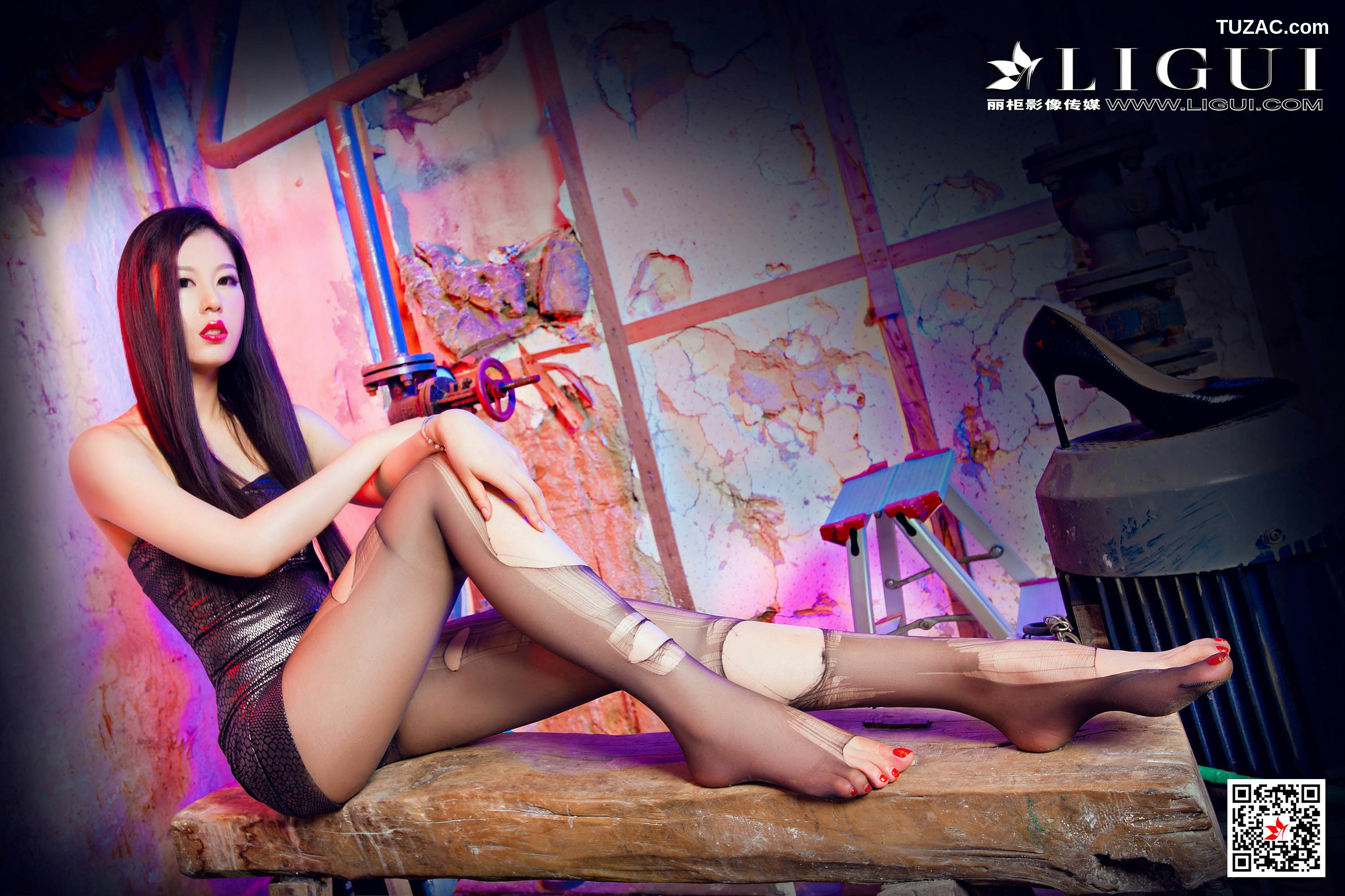 丽柜_ Model 佳怡 《黑丝皮裤女郎》 写真集[82P]