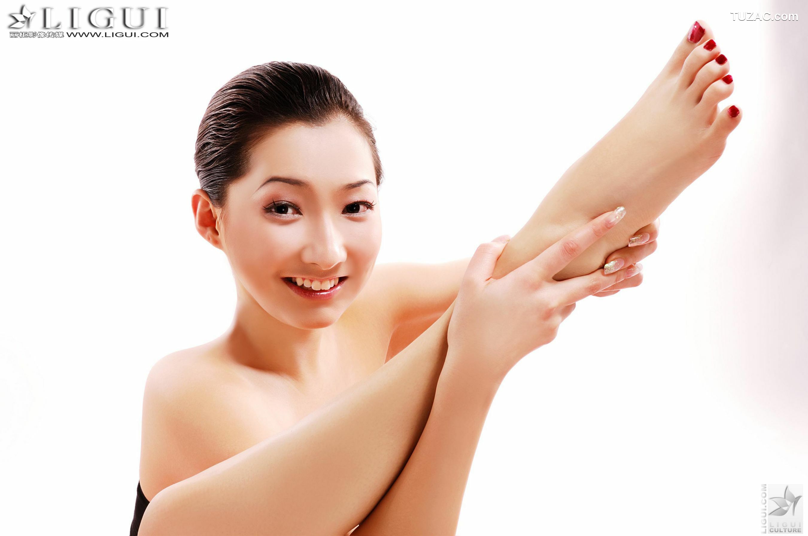 丽柜_Model Kelly《瑜伽美女》 美腿丝足写真图片[42P]