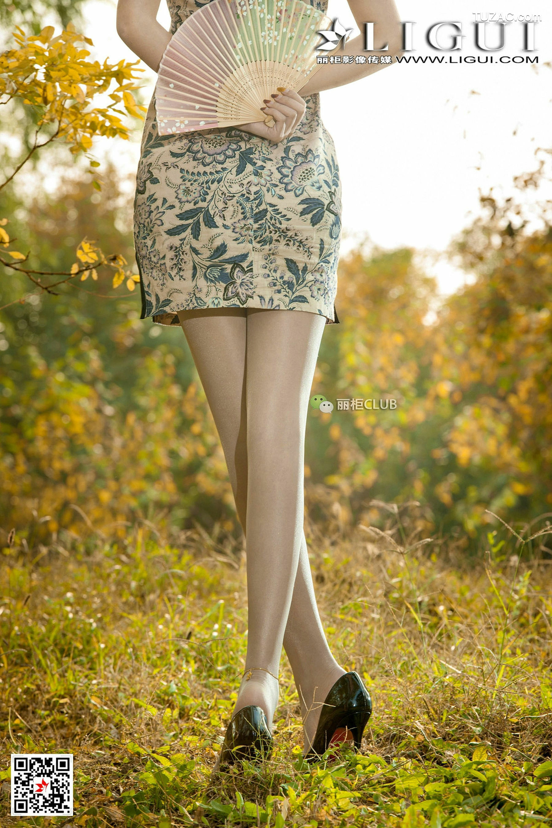 丽柜_Model 悠悠《黄昏优雅旗袍唯美丝足》 写真集[51P]