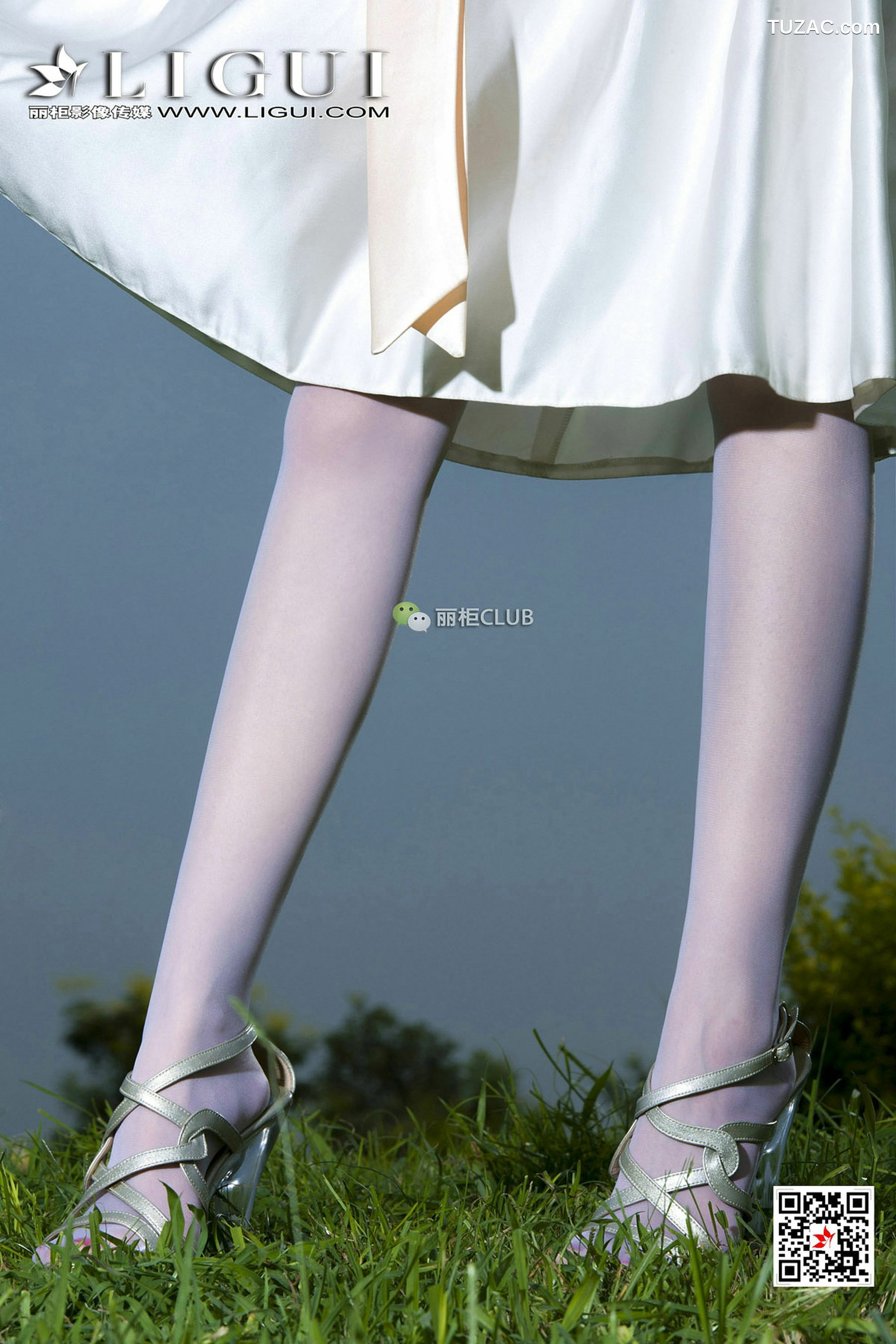 丽柜_Model 雪儿《白丝+抹胸礼服》 写真集[53P]