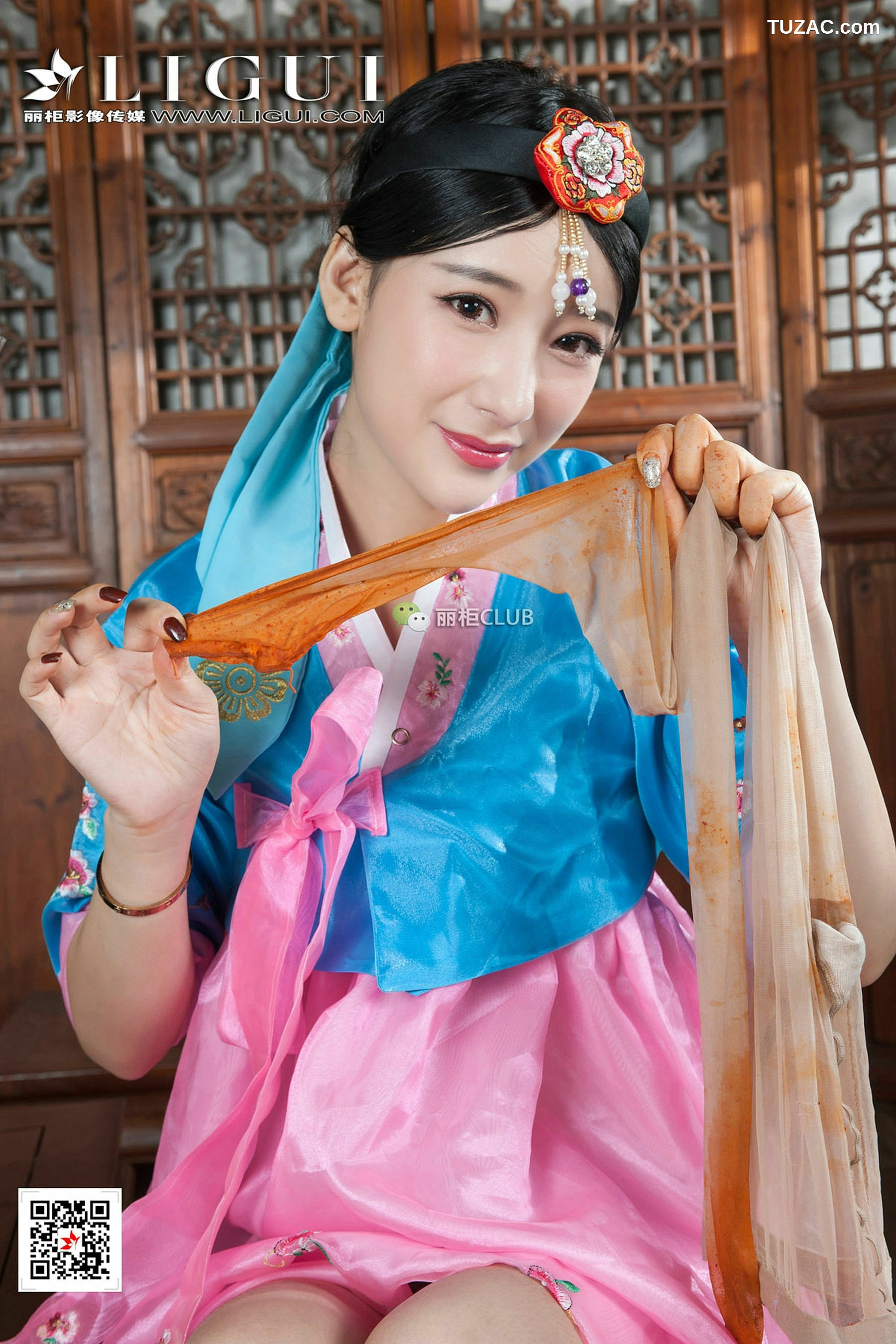 丽柜_Model 飞飞《古典汉服+蔬菜丝足》 写真集[89P]