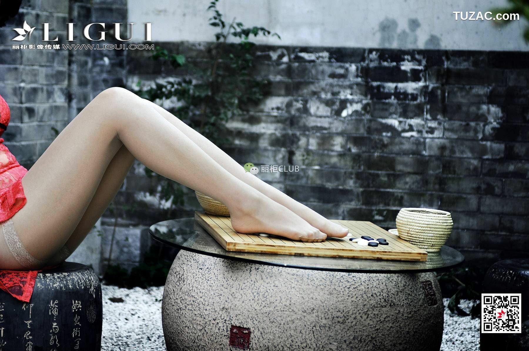 丽柜_腿模刘钥《古典美丝》 丝袜美腿 写真集[80P]