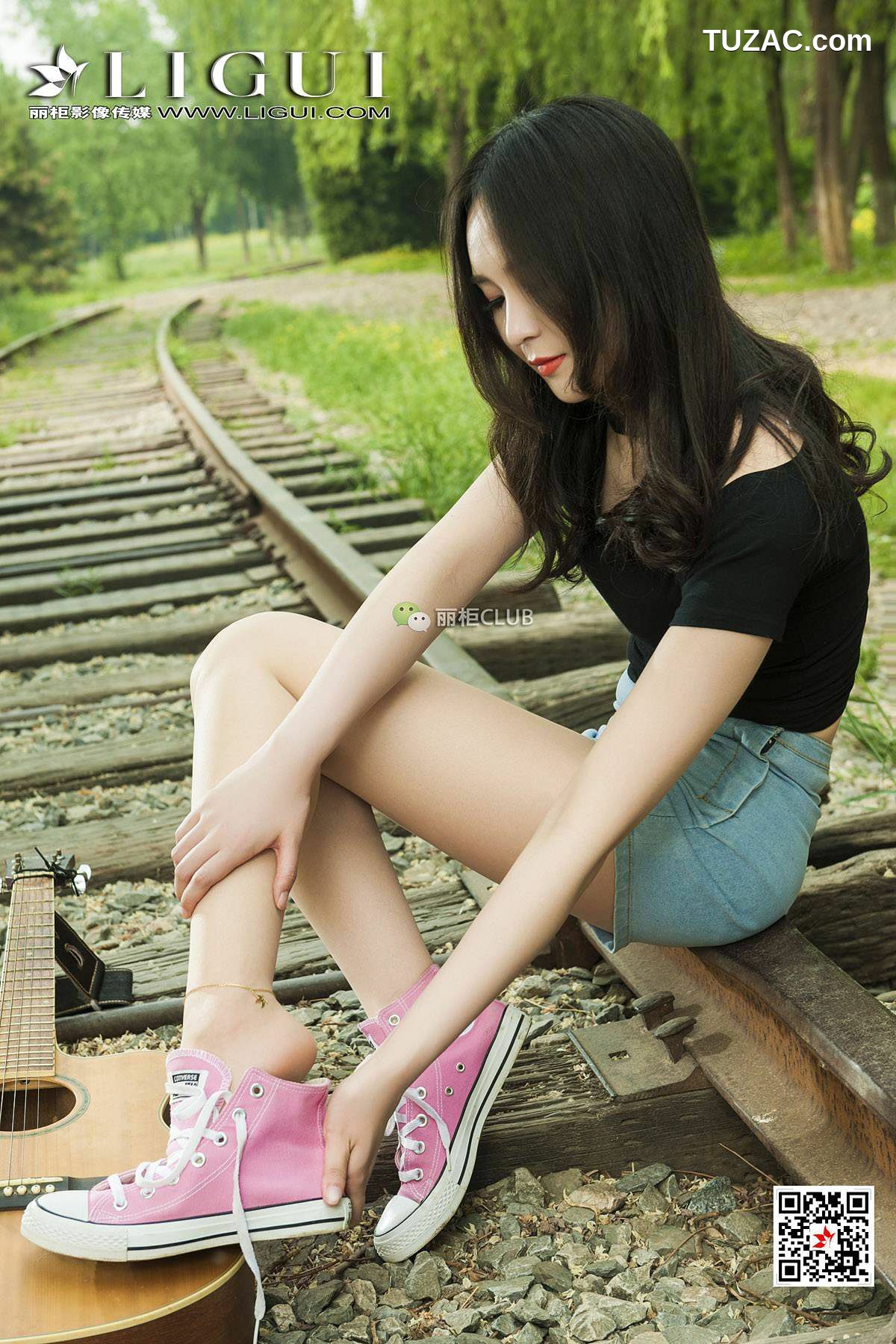 丽柜_腿模小戈《文艺丝足少女》 美腿丝足 写真集[61P]