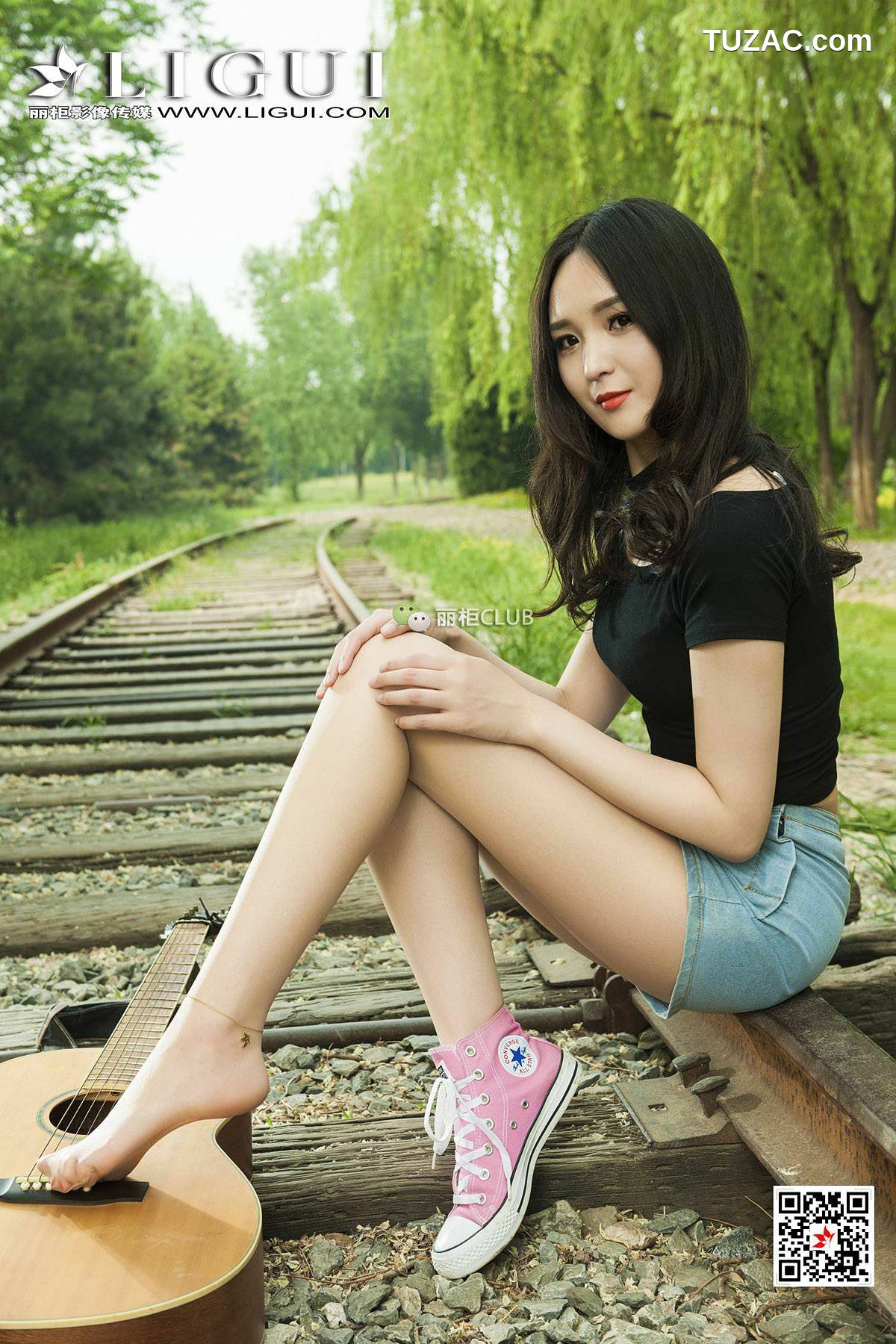 丽柜_腿模小戈《文艺丝足少女》 美腿丝足 写真集[61P]