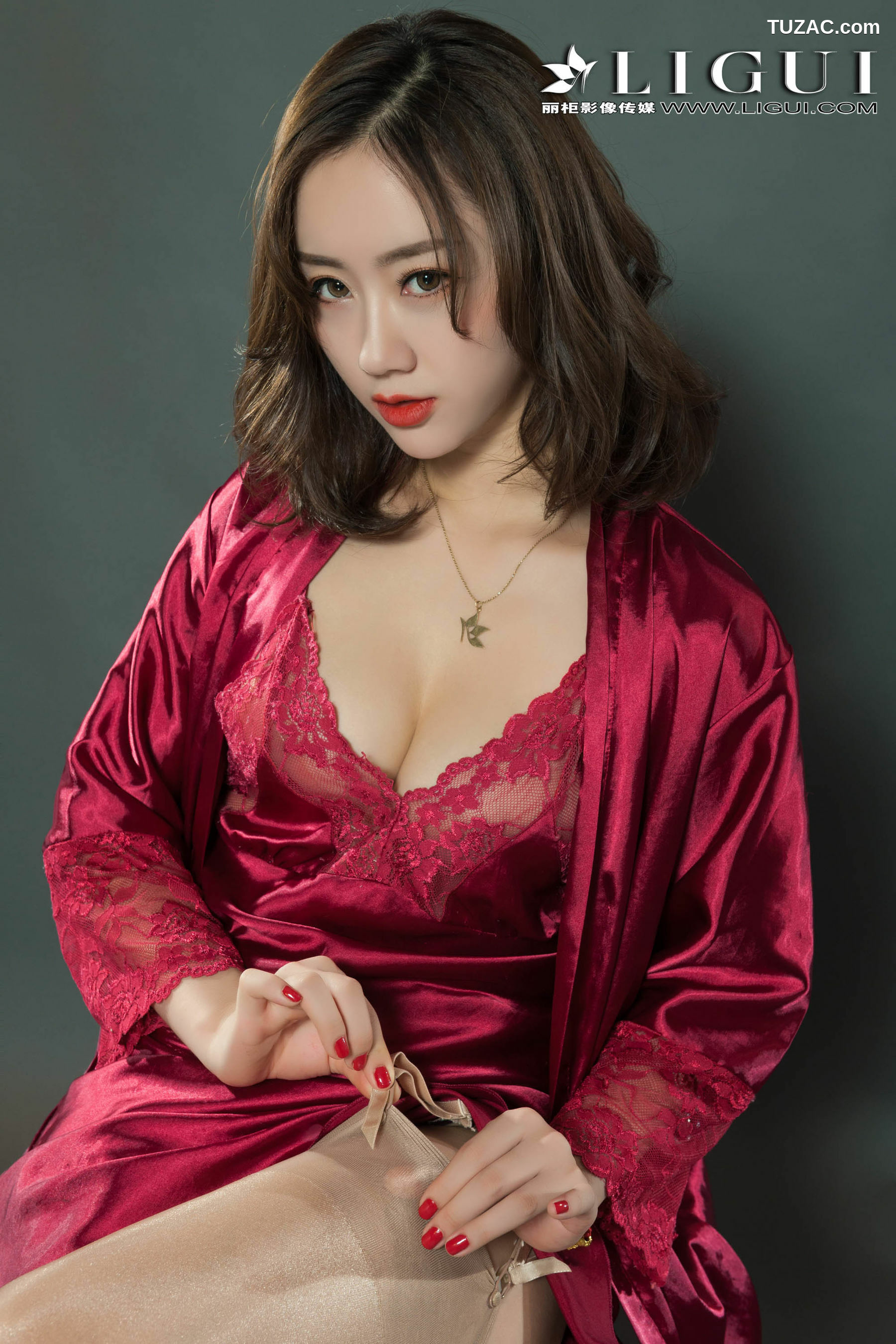 丽柜_足模然然《榴莲丝袜少妇》 写真集[57P]