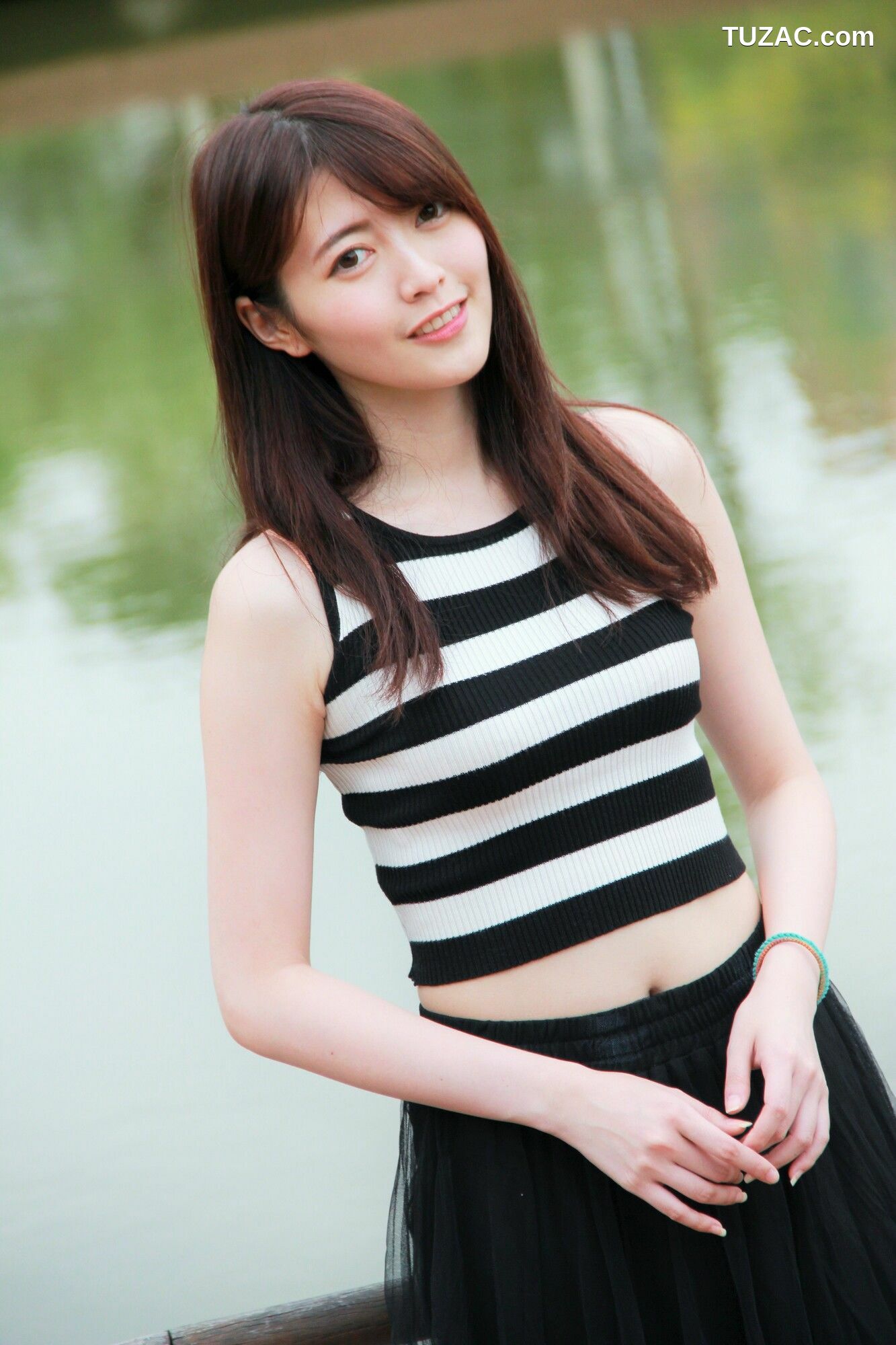 台湾正妹_ Brindy薛薛《國圖外拍》 写真集[88P]