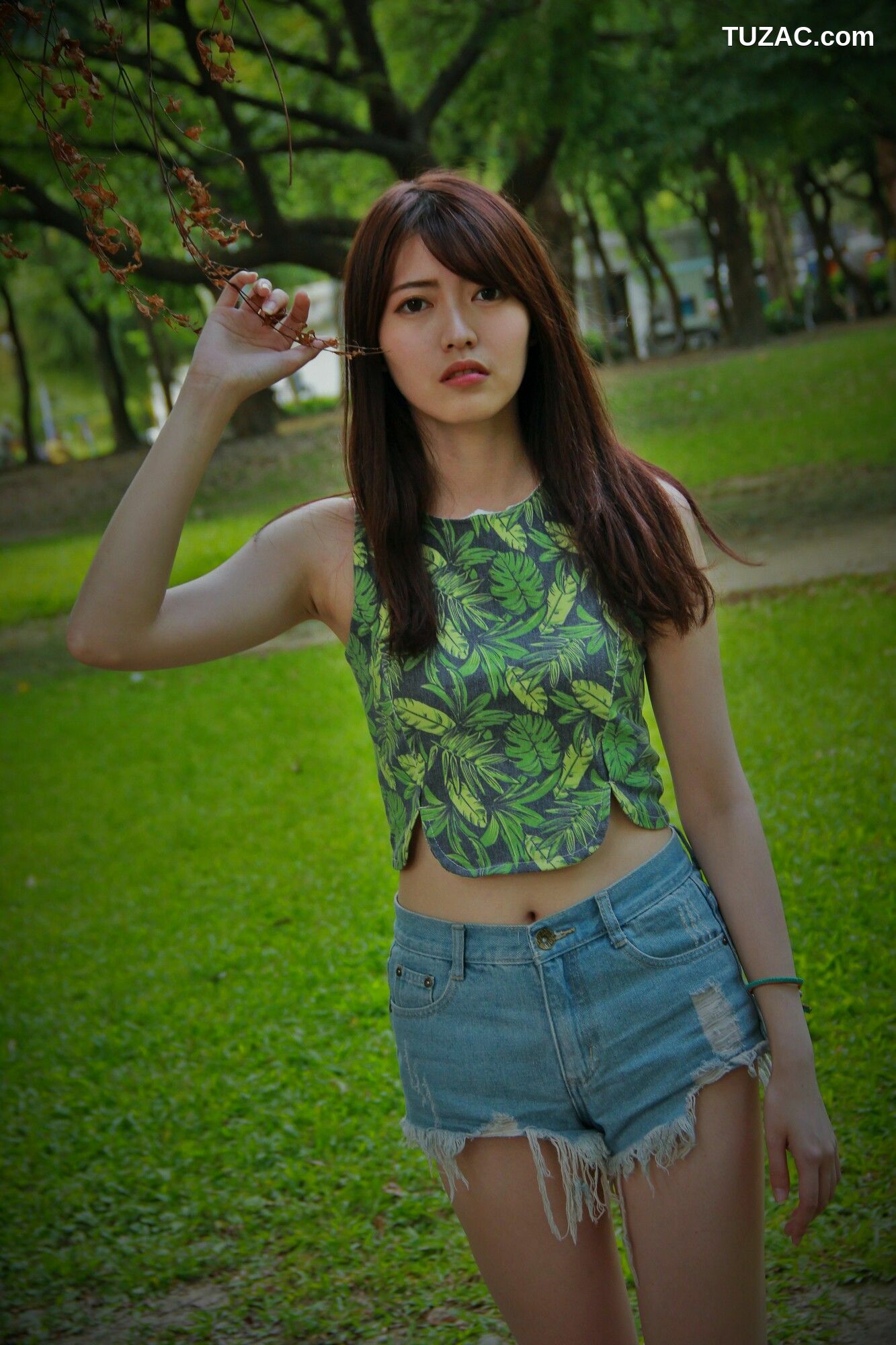 台湾正妹_ Brindy薛薛《國圖外拍》 写真集[88P]