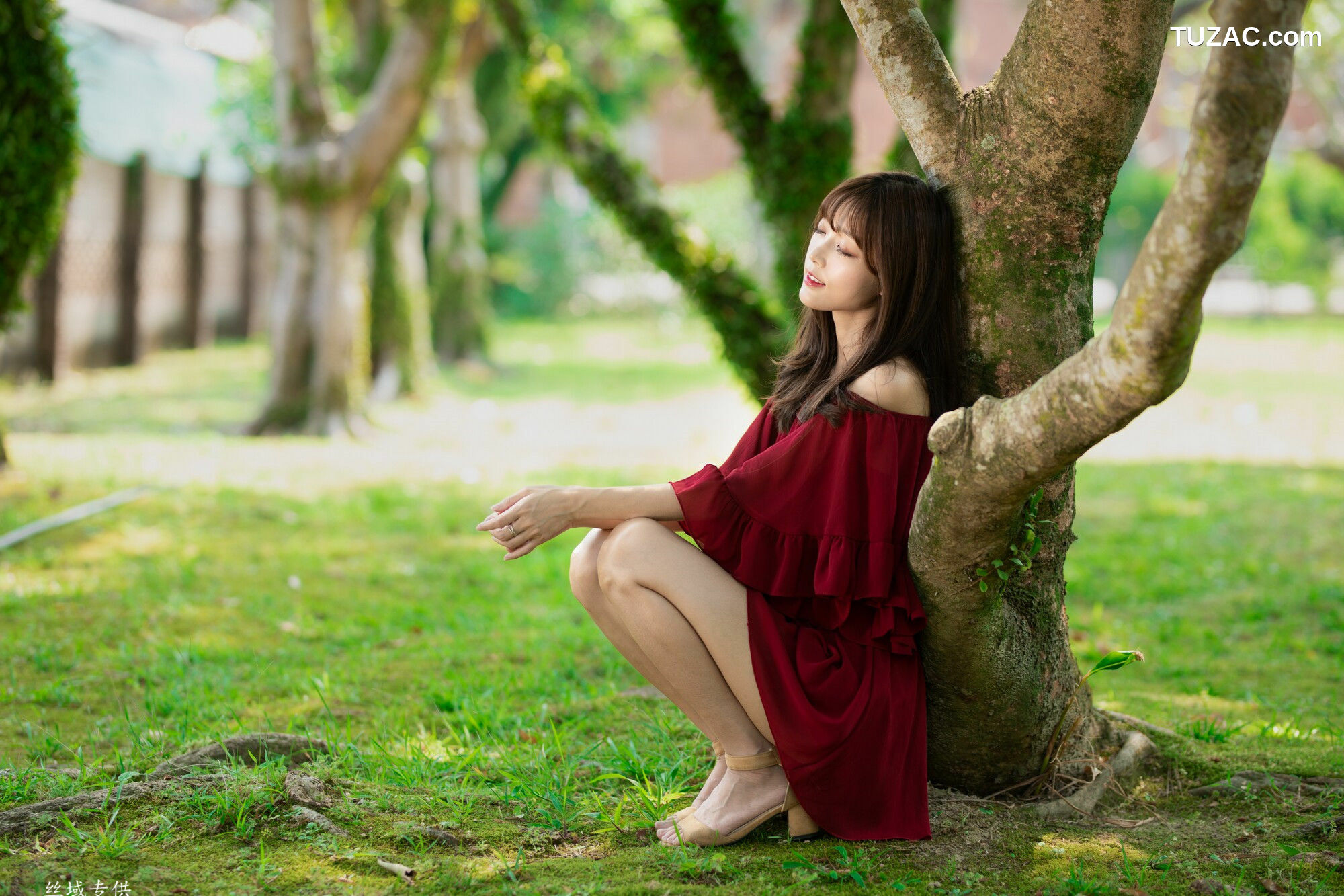 台湾正妹_ Lady憶憶/彭丽嘉《士林官邸》 写真集[64P]