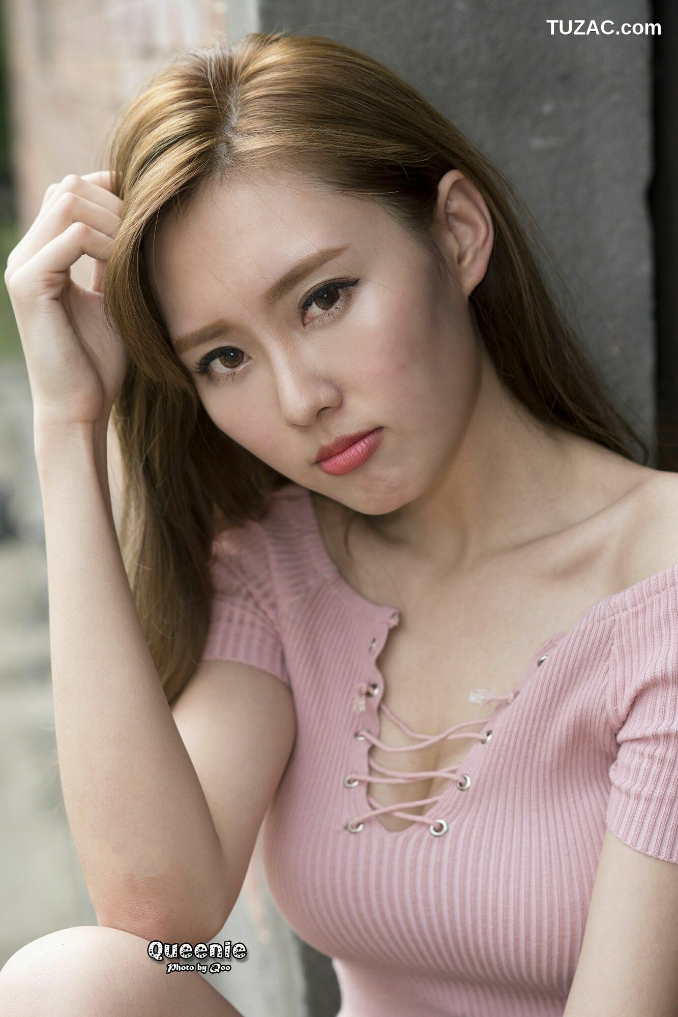 台湾正妹_ Queenie/Q尼 - 热裤美腿街拍 写真集[99P]