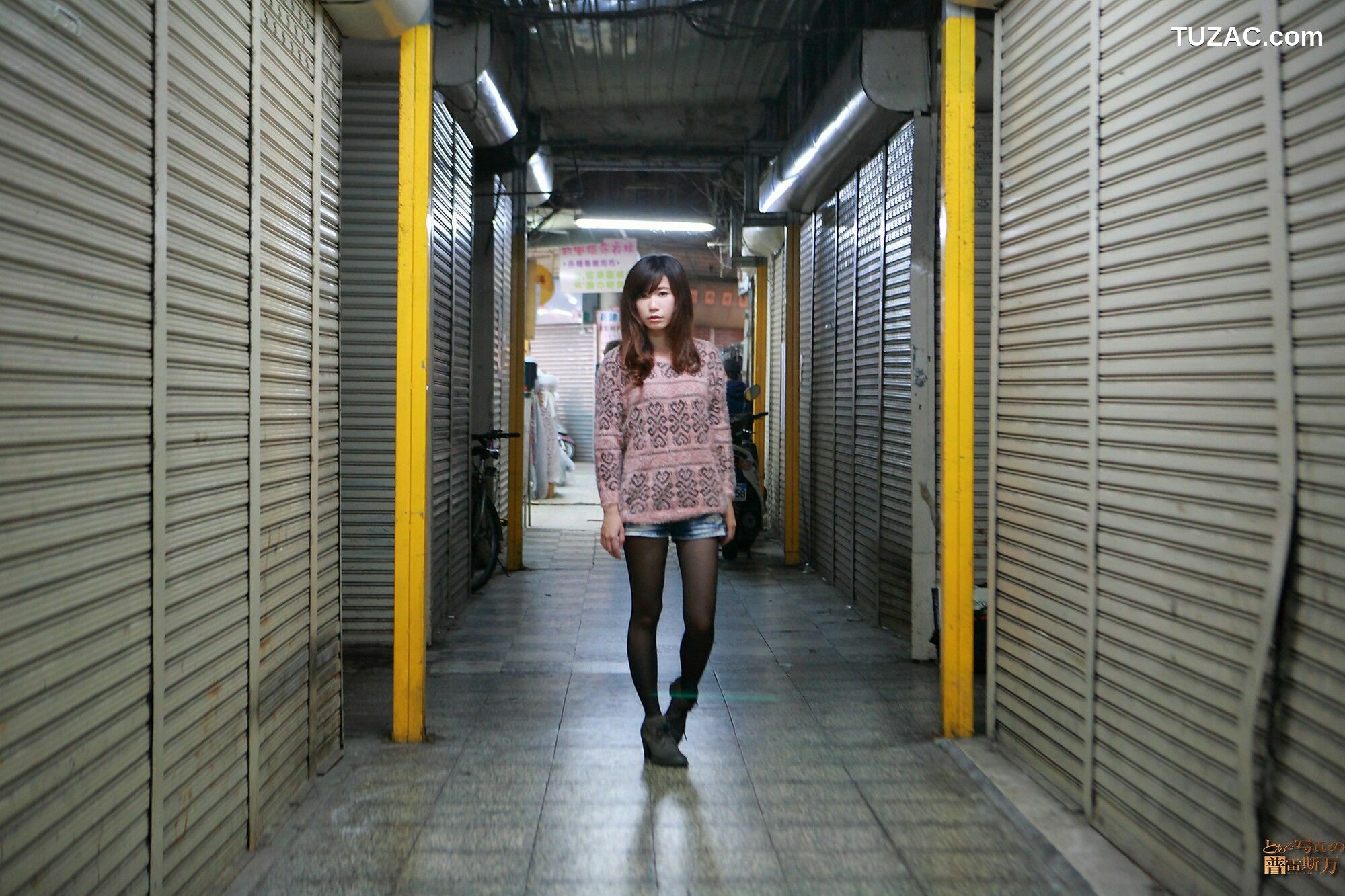 台湾正妹_ 丸子《臺南小西門外拍》 写真集[62P]