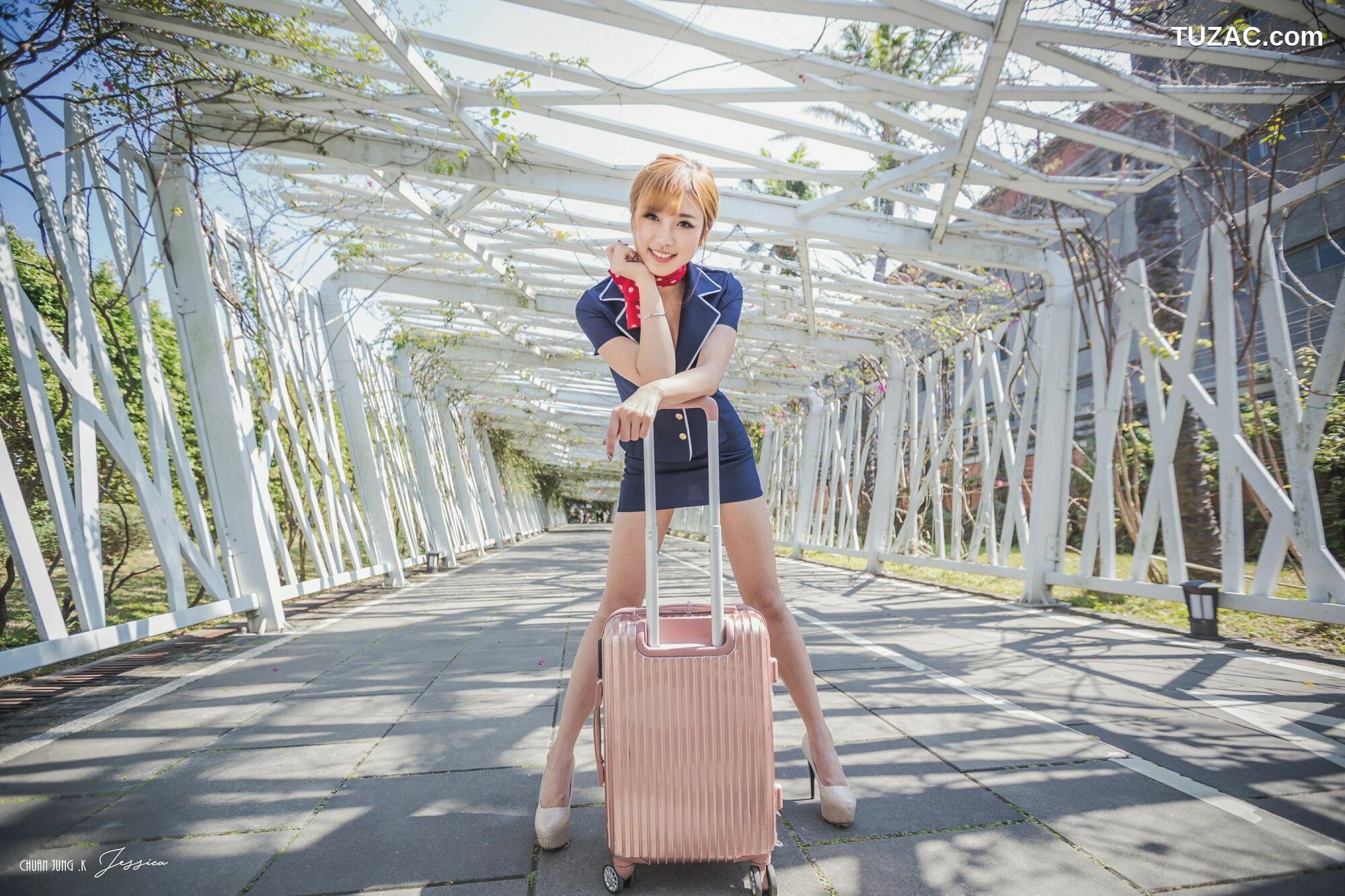 台湾正妹_ 卡卡儿《美丽空姐》写真集[34P]