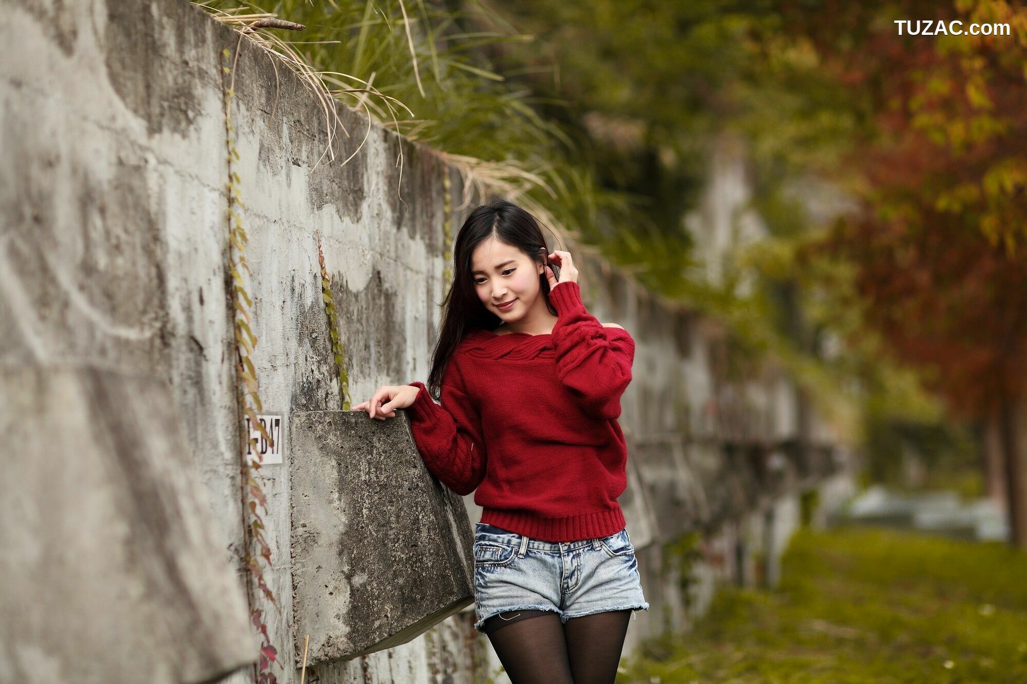 台湾正妹_ 孟洁 (两套服装） 写真集[89P]