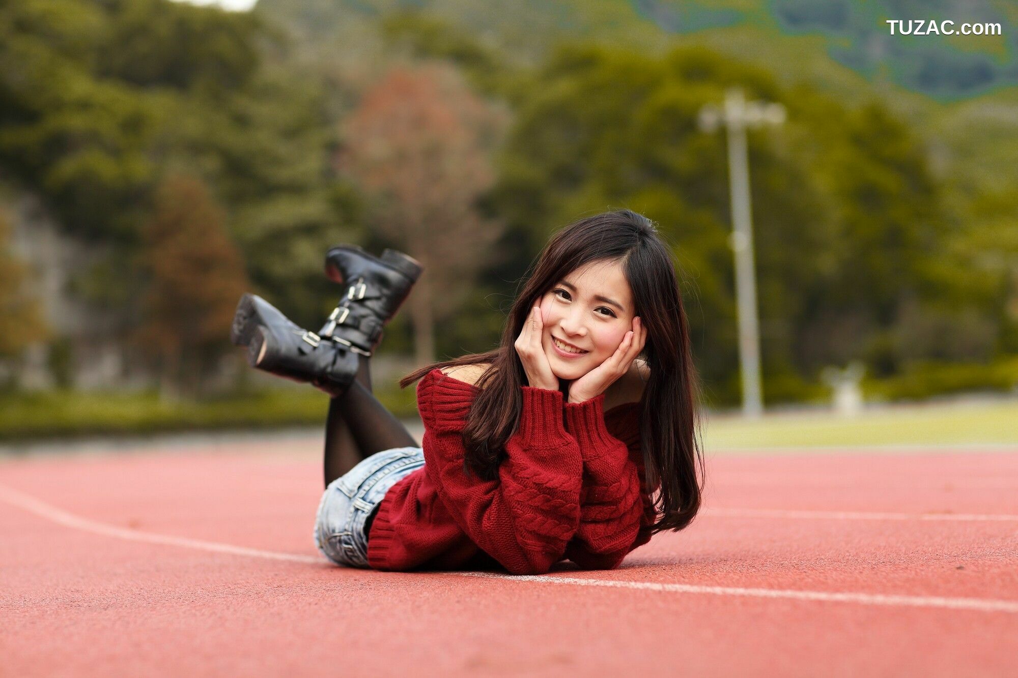 台湾正妹_ 孟洁 (两套服装） 写真集[89P]