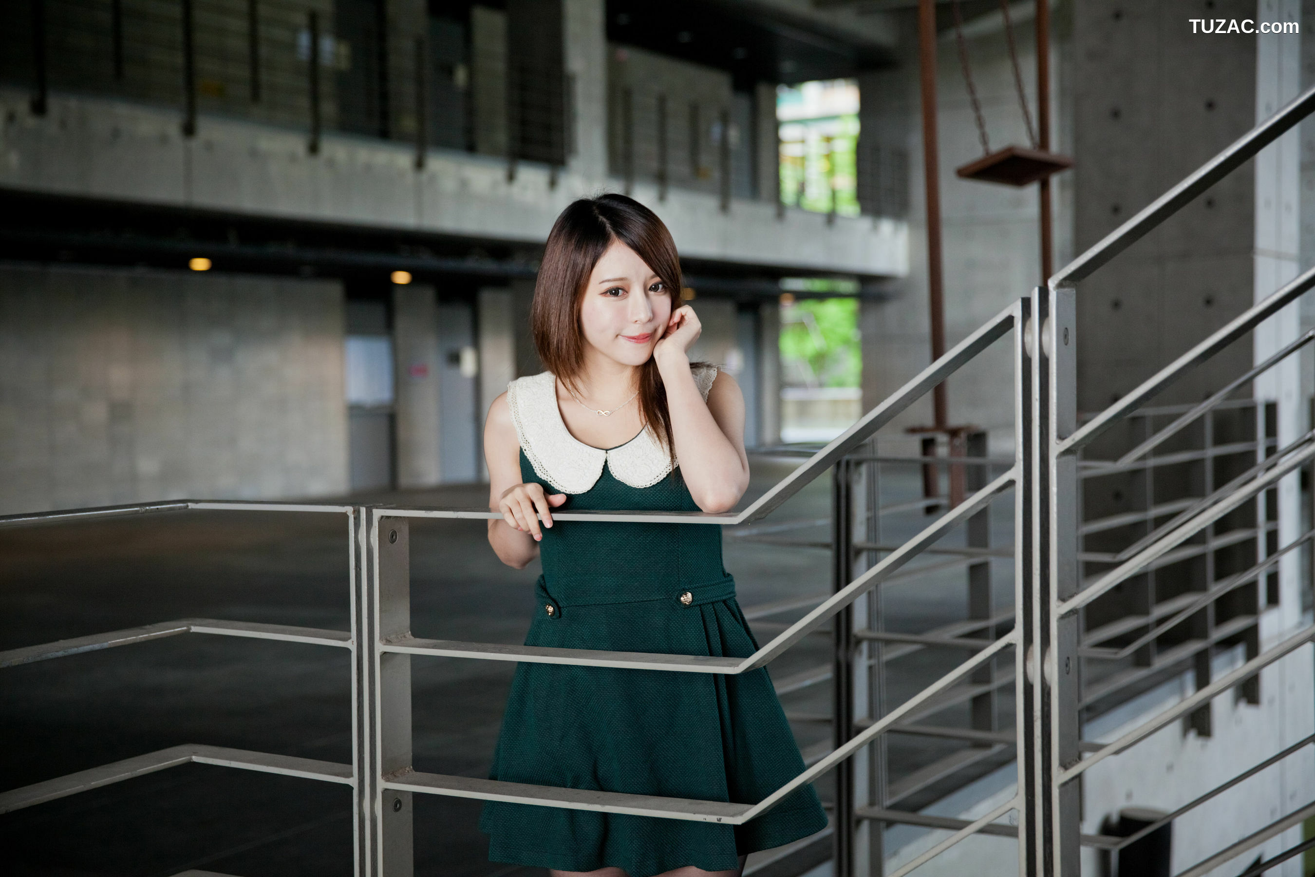 台湾正妹_ 张齐郡《2013-JuLie玉美人!》 写真集[54P]