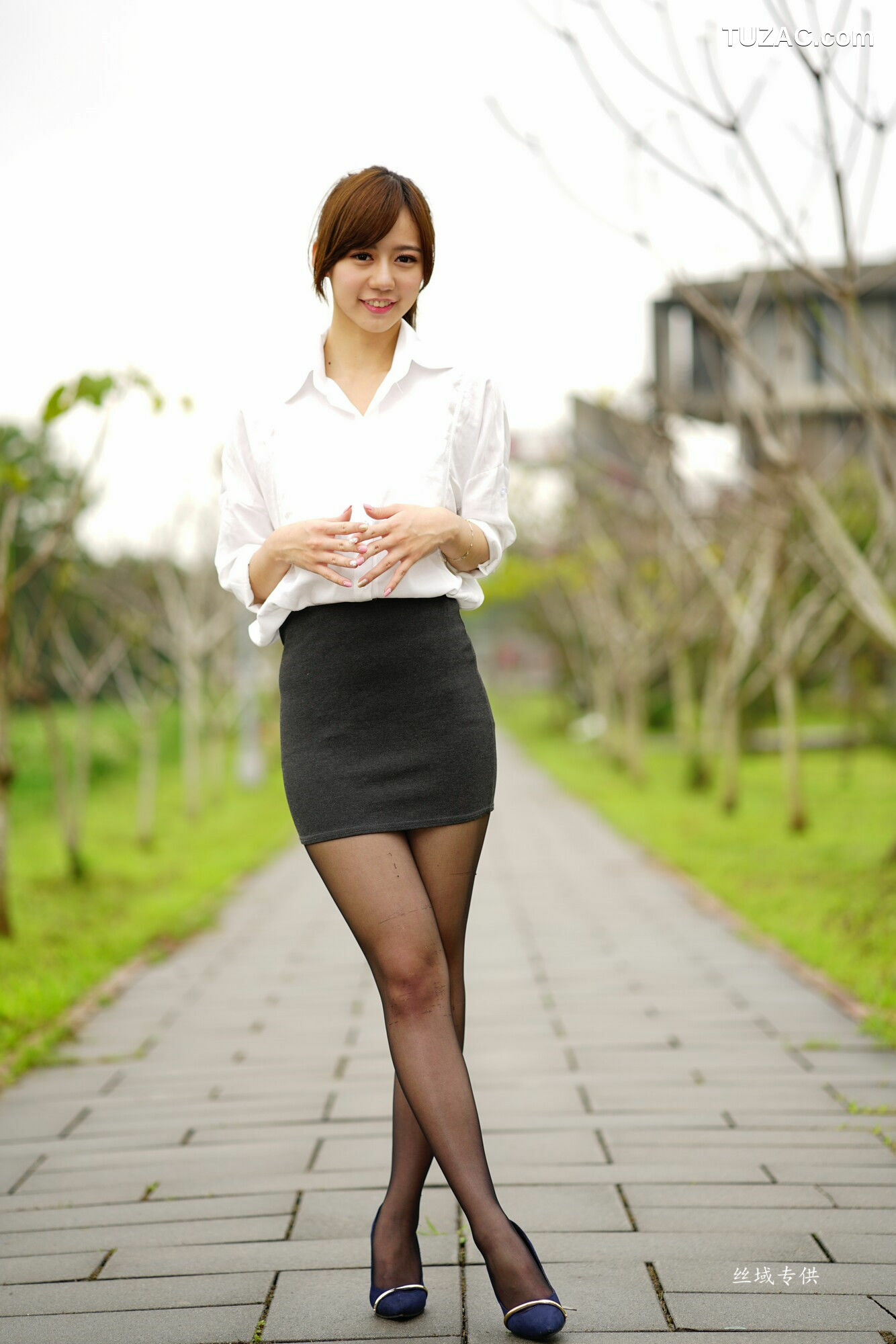 台湾正妹_ 張芸菁《東海大學二校區～》（教师OL套装） 写真集[167P]