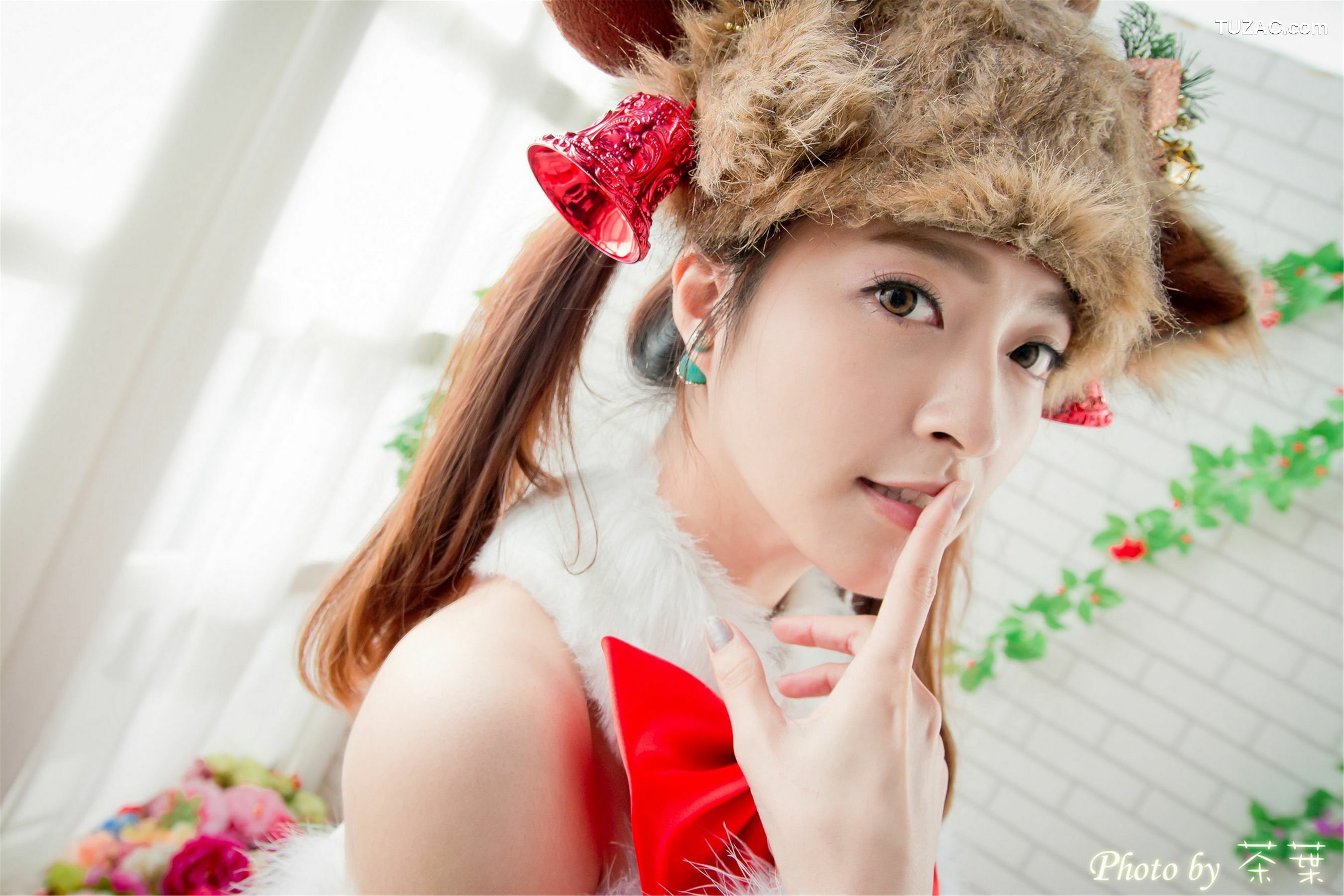 台湾正妹_ 李思娴《圣诞萌妹》 写真集[44P]