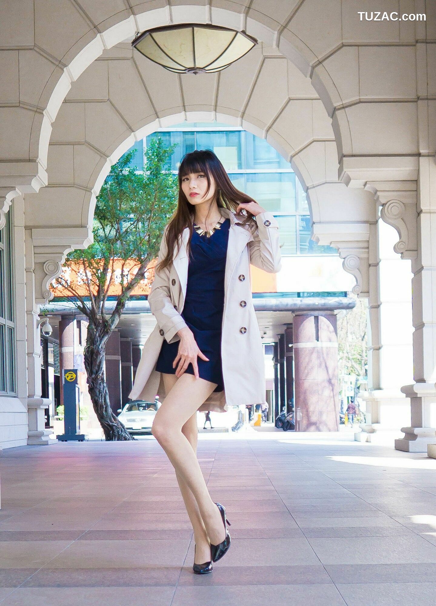 台湾正妹_ 蔡译心Candice《信义商区+東區+華山文創+中山區外拍》 写真集[89P]