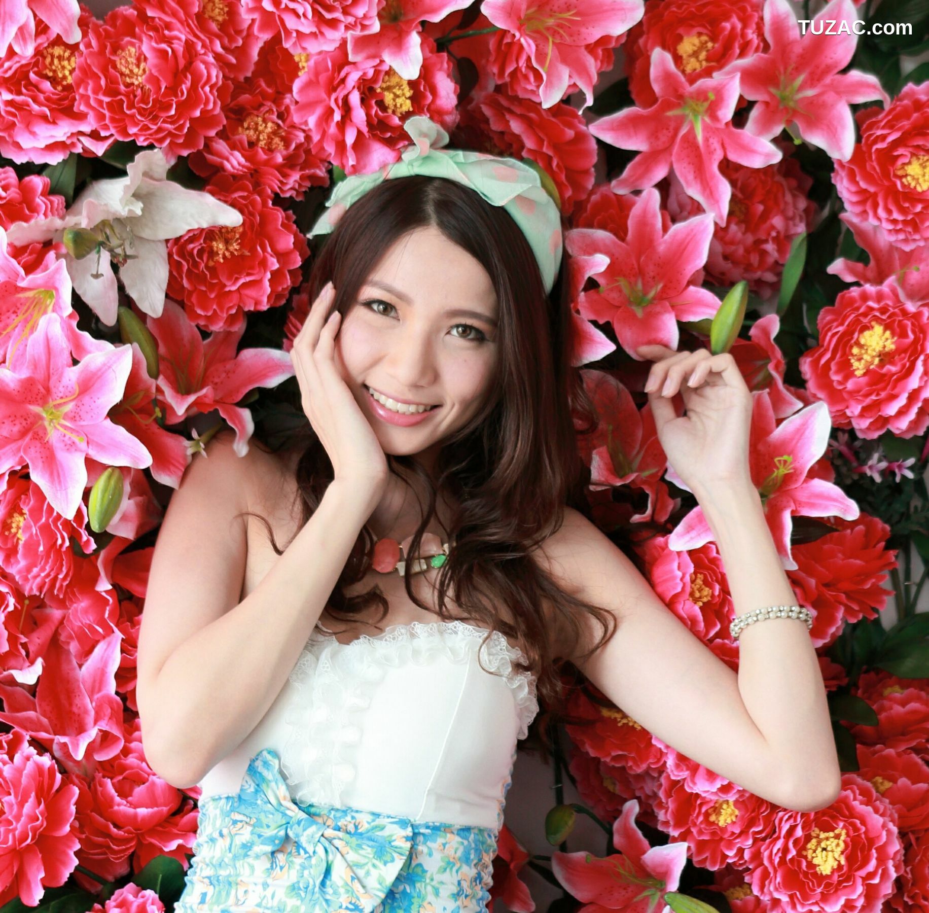 台湾正妹_ 蔡译心Candice《台中新力量A棚拍》 写真集[100P]