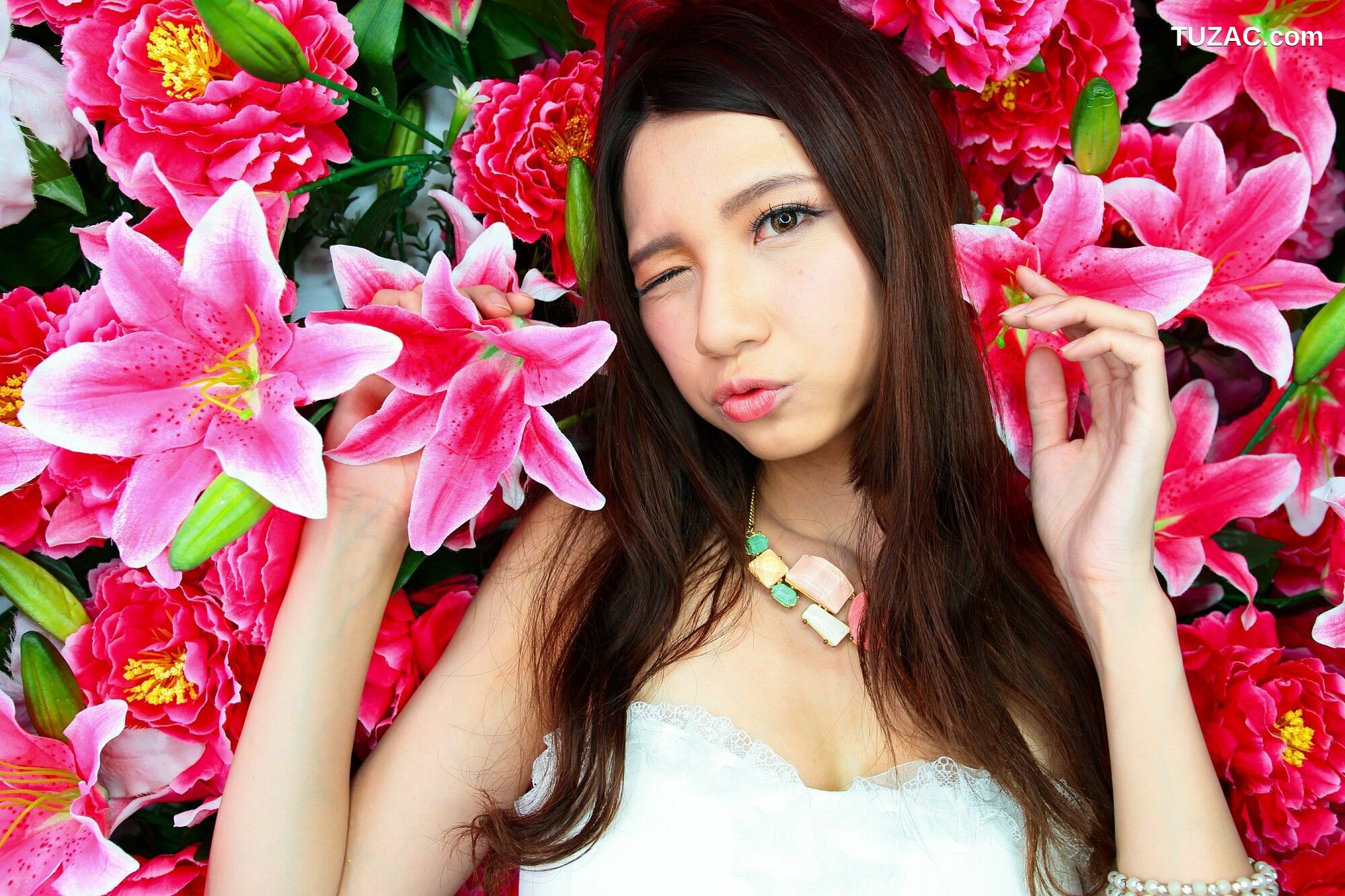 台湾正妹_ 蔡译心Candice《台中新力量A棚拍》 写真集[100P]