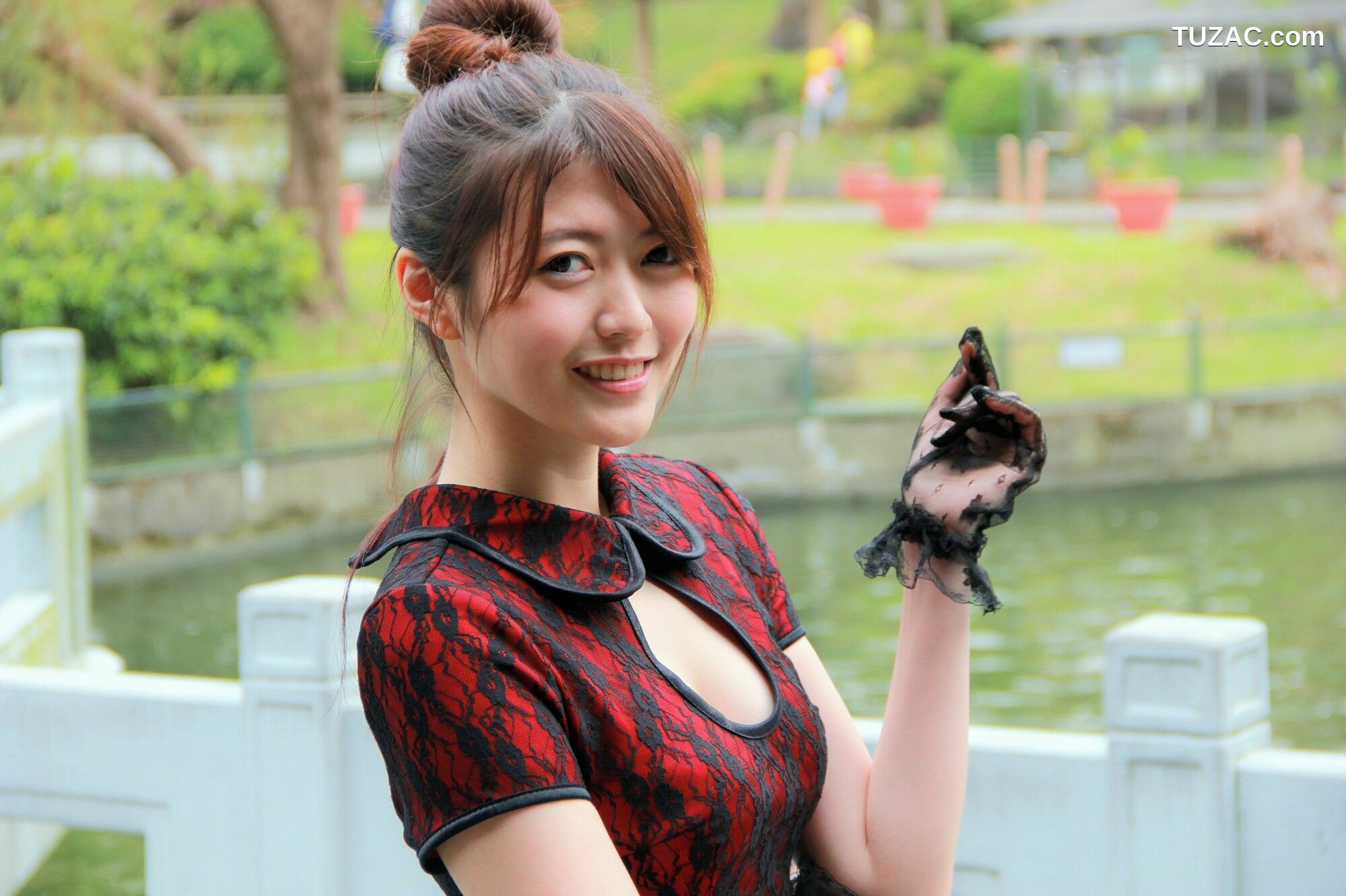 台湾正妹_ 黄品瑄/Brindy薛薛《至善園旗袍外拍》 写真集[67P]