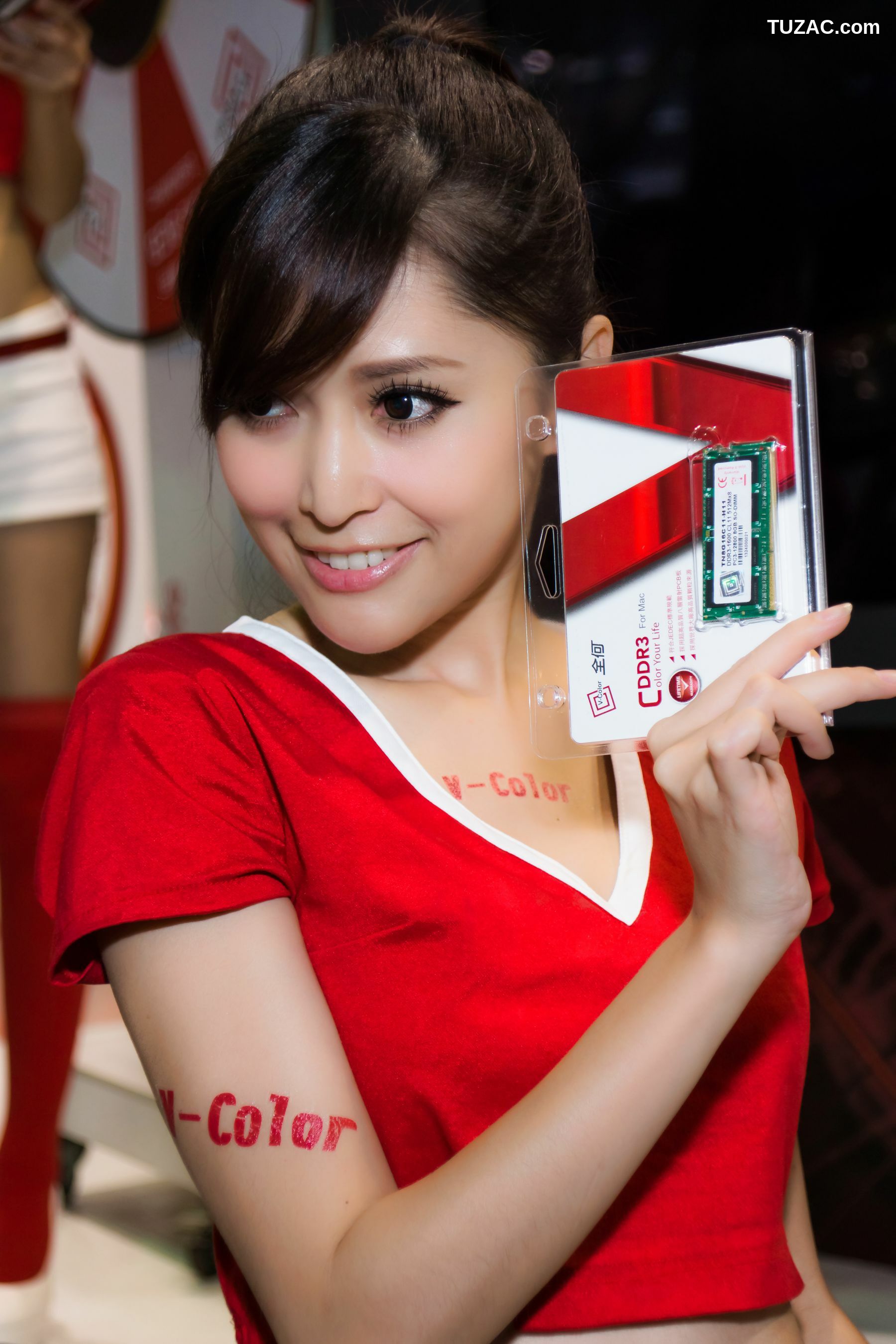 台湾正妹_Beautyleg腿模Avy《各类展台高清美图》大合集
