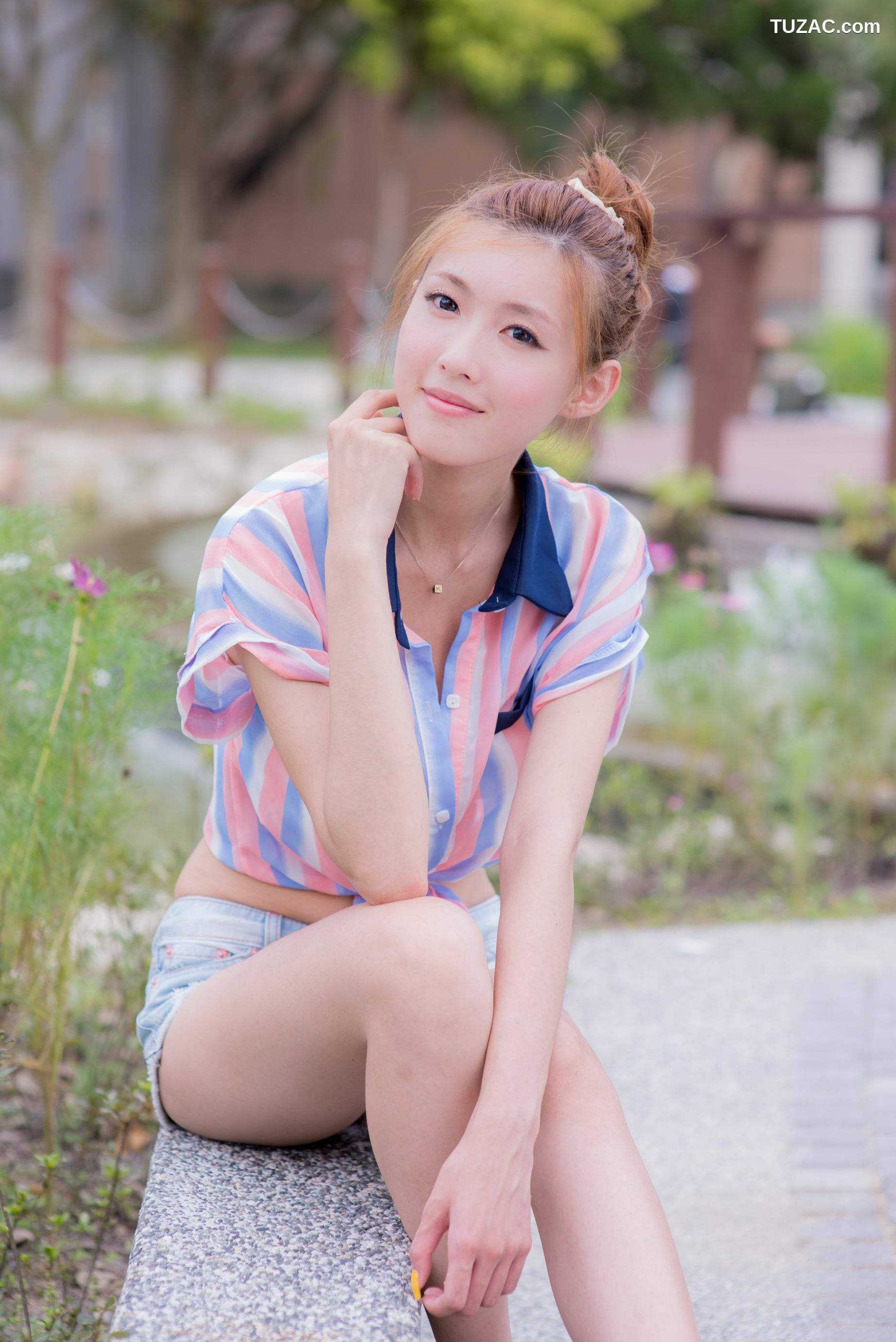 台湾正妹_Kila晶晶/廖挺伶《小清新热裤美腿街拍》写真集