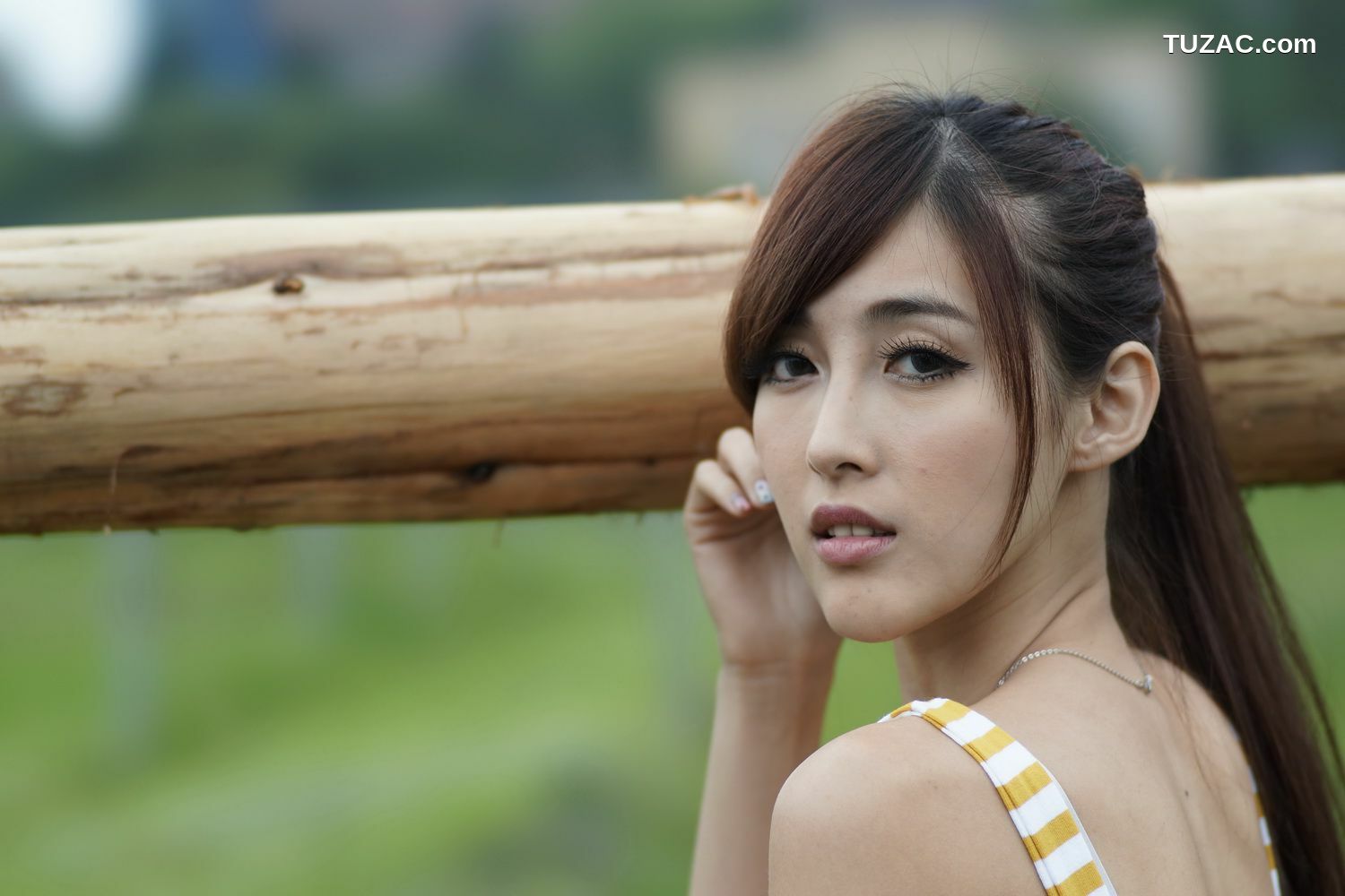 台湾正妹_Kila晶晶/金允乔《校园美拍系列图片》写真合集