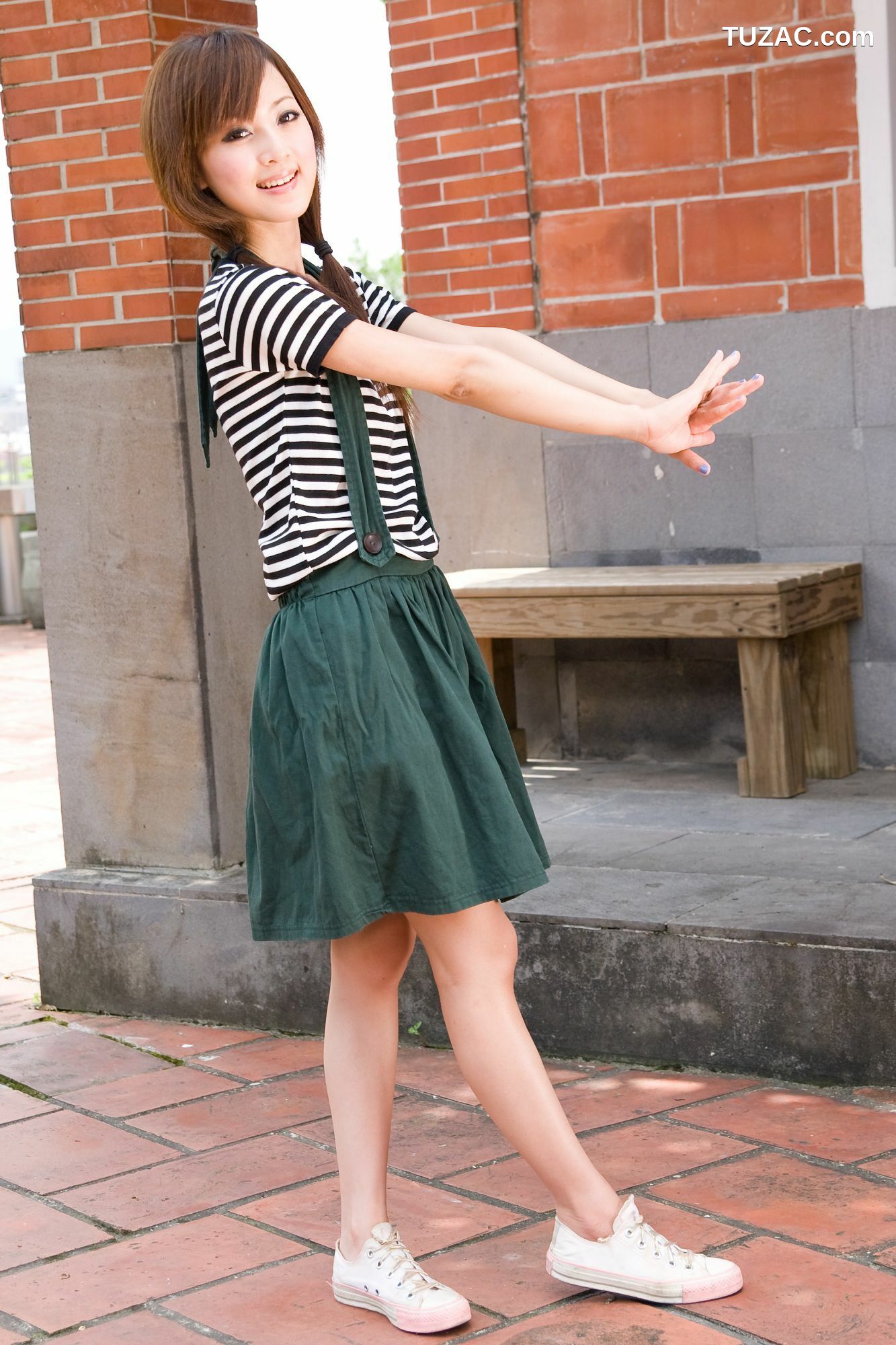 台湾正妹_Mikako/张凯洁《昨日世界》外拍写真集