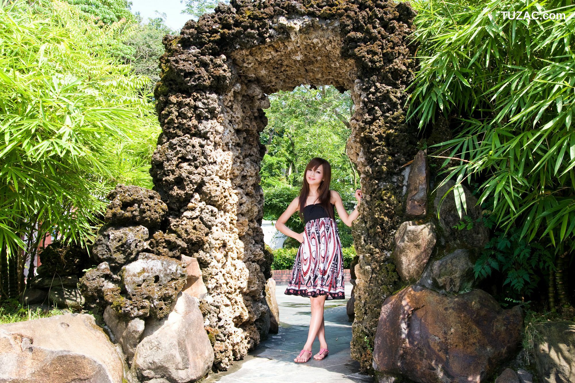 台湾正妹_Mikako/张凯洁《昨日世界》外拍写真集