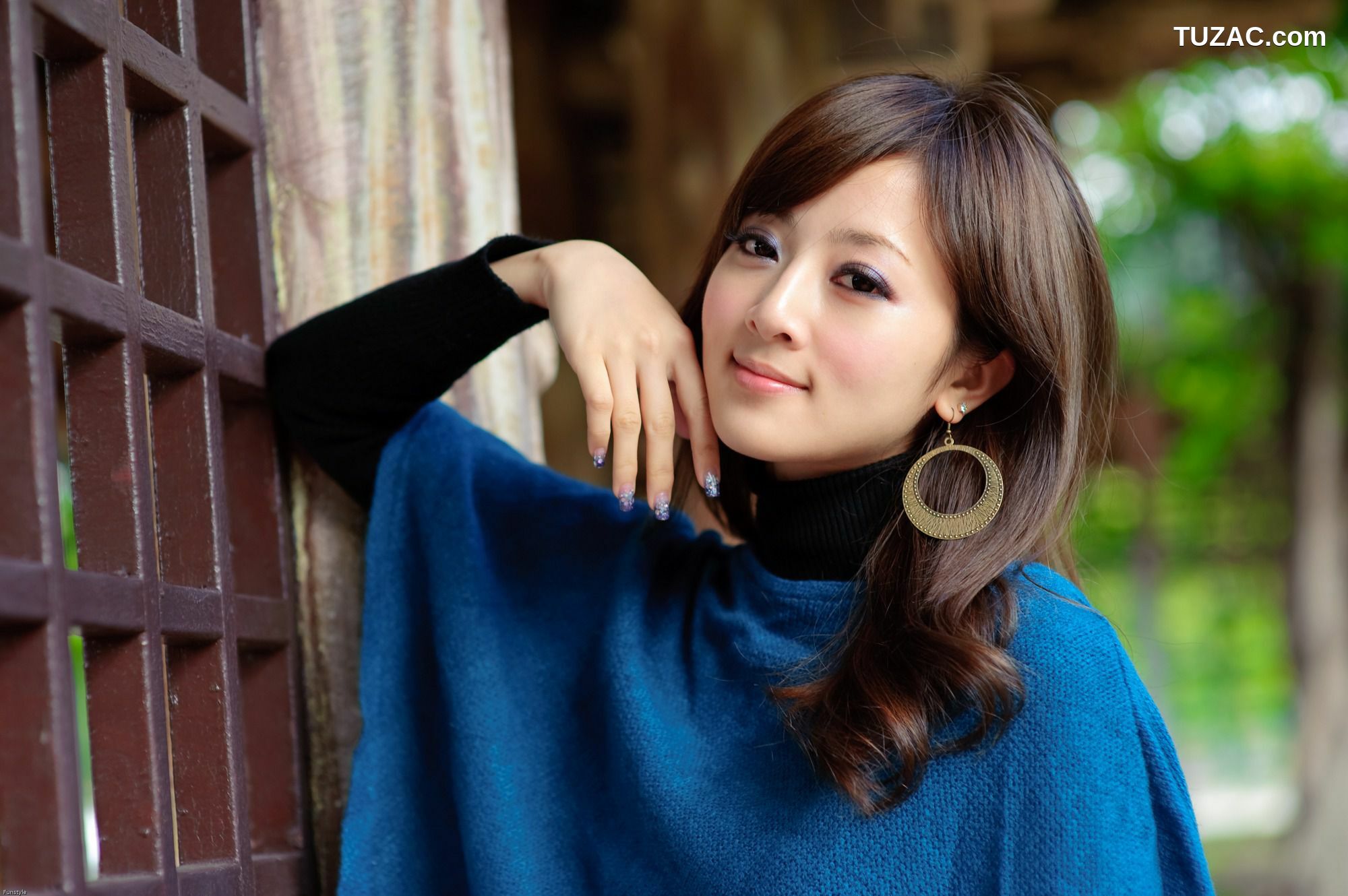 台湾正妹_Mikako/果子MM《雙溪公園+原住民公園外拍》第II部 写真集