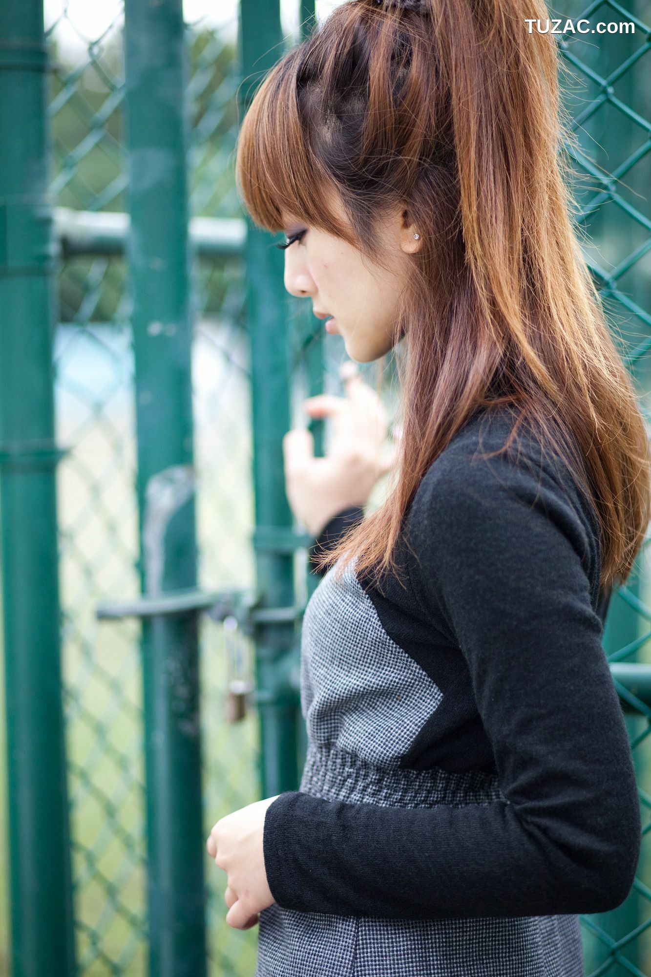 台湾正妹_台大女神果子MM《台大外拍》第7部 写真集