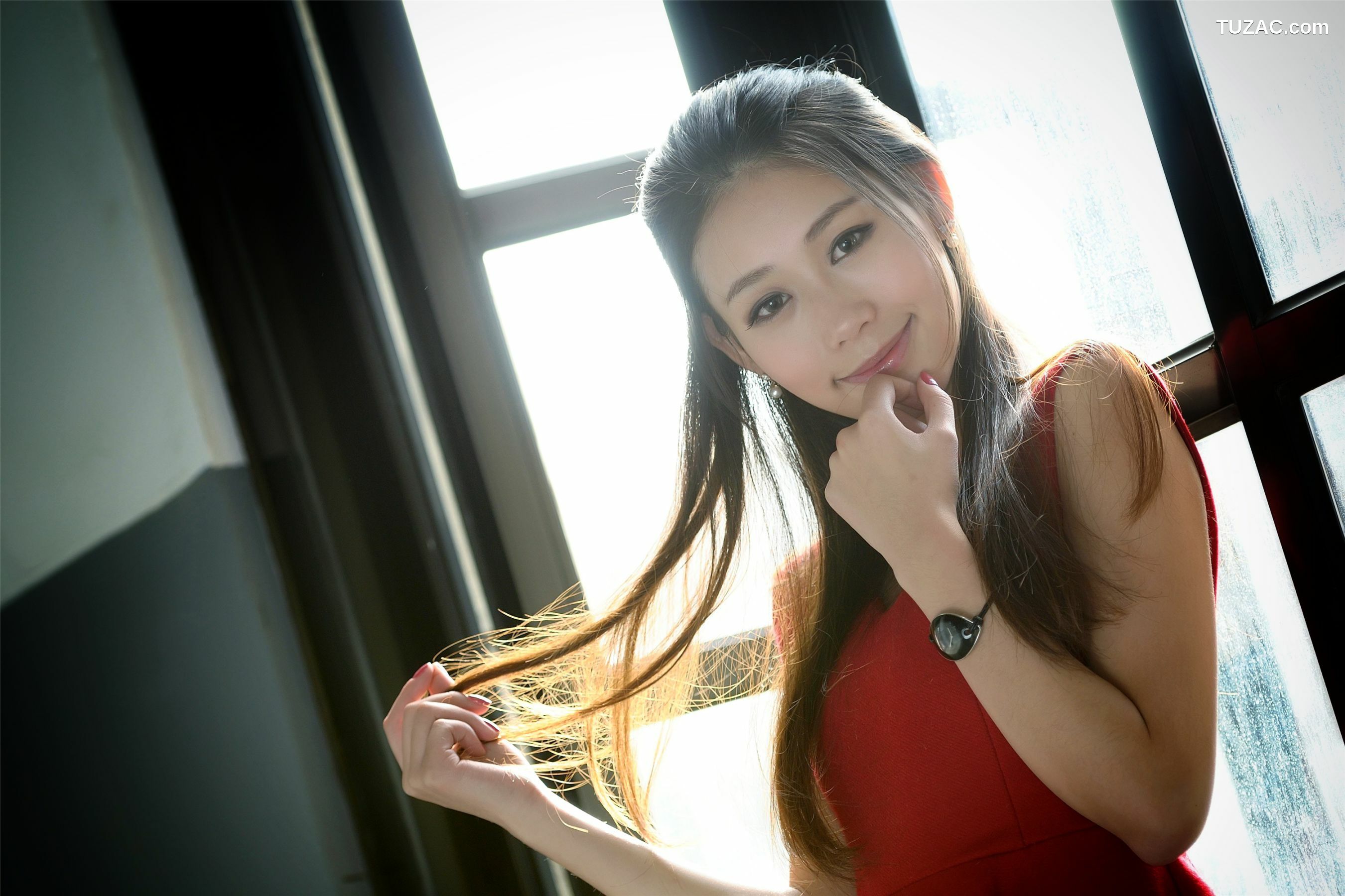 台湾正妹_台湾女神佳贝儿《唯美时尚外拍》写真集