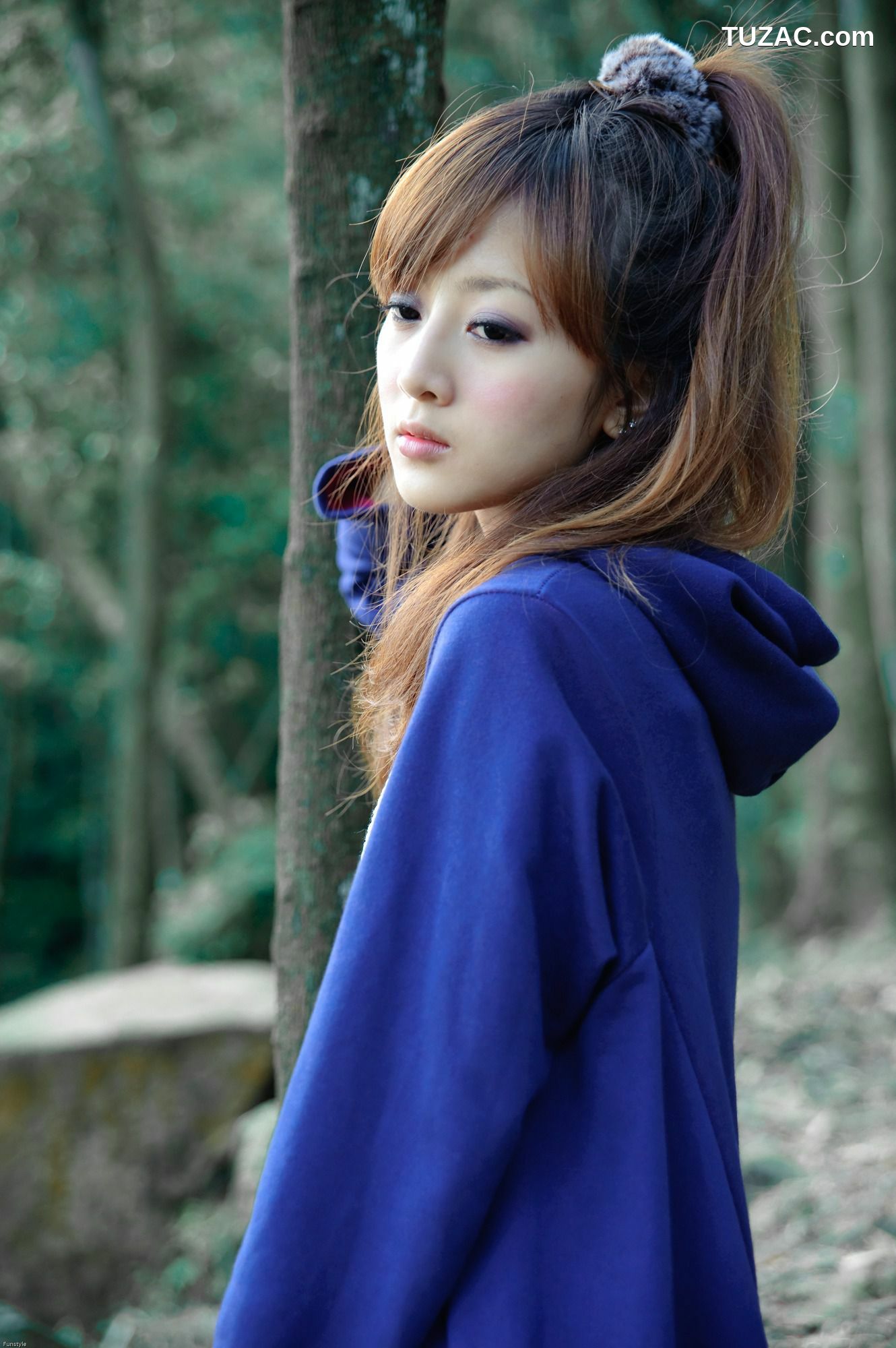 台湾正妹_台湾女神果子MM《新山夢湖外拍》写真集