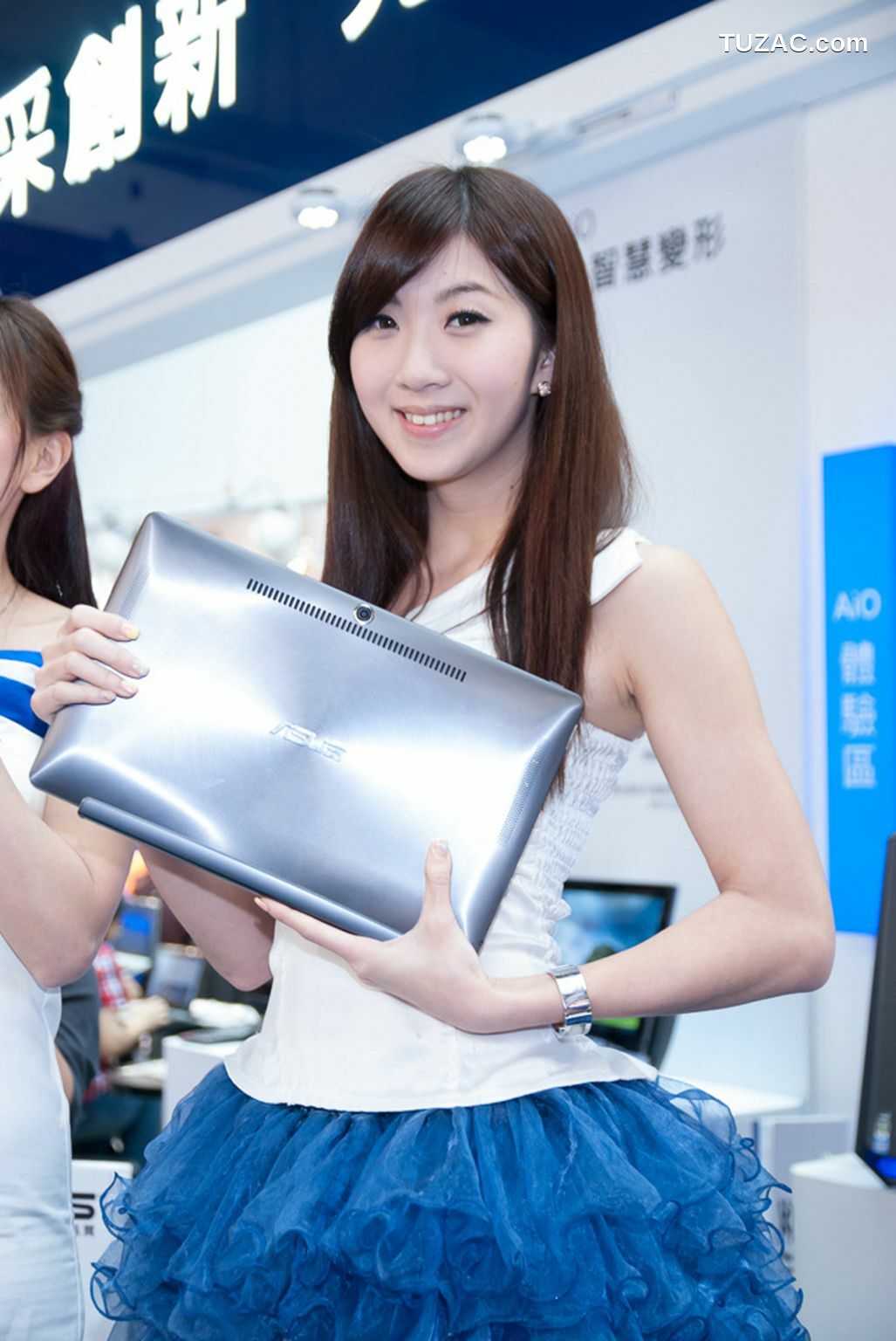 台湾正妹_台湾模特安琪《电子数码会展高清图片》合辑