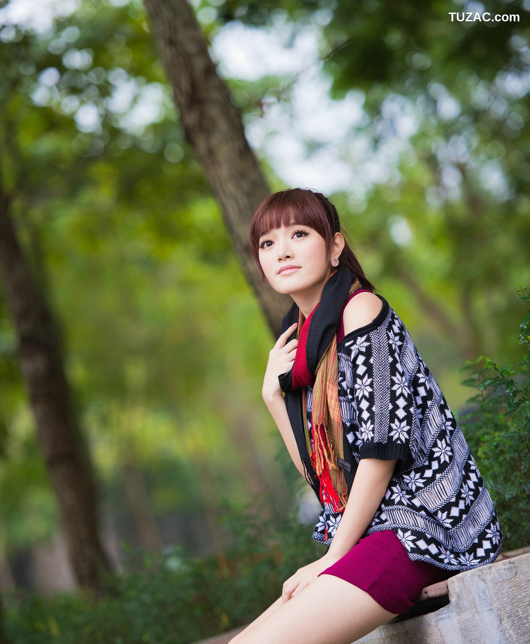 台湾正妹_台湾模特林岗怡Didy《小清新3组连衣裙》写真合集
