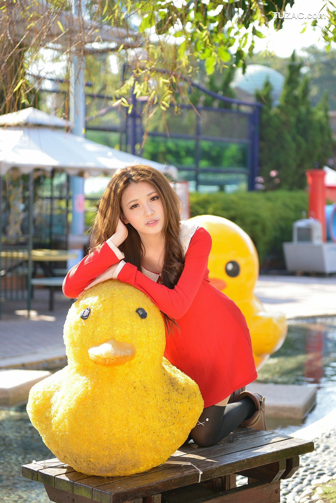 台湾正妹_台湾正妹许睿瑜《黑涩会美眉外拍图片》写真合集