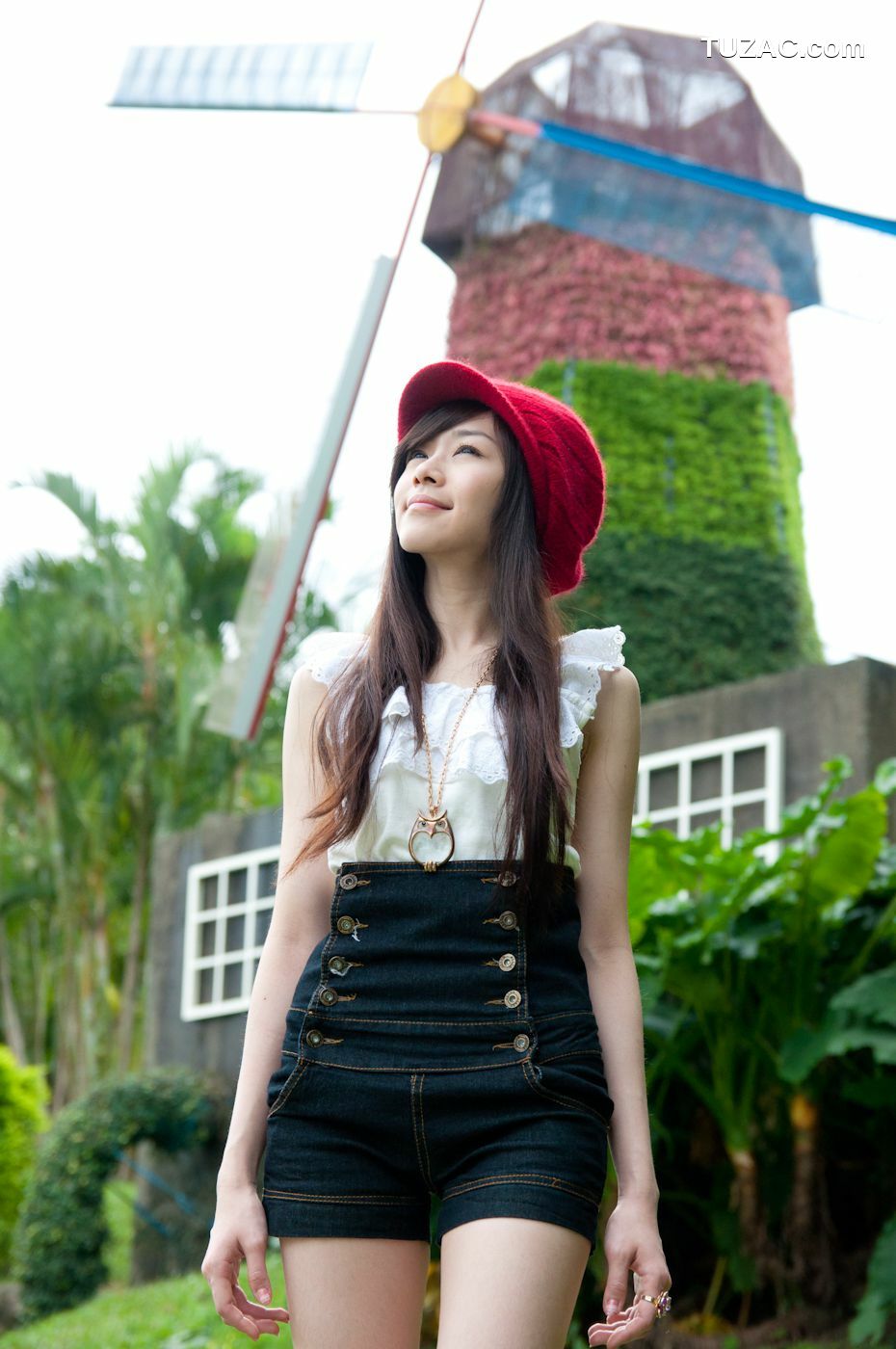 台湾正妹_台湾清纯正妹Mika《水博管街拍》写真集