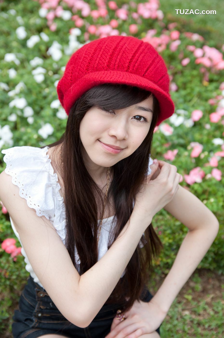 台湾正妹_台湾清纯正妹Mika《水博管街拍》写真集