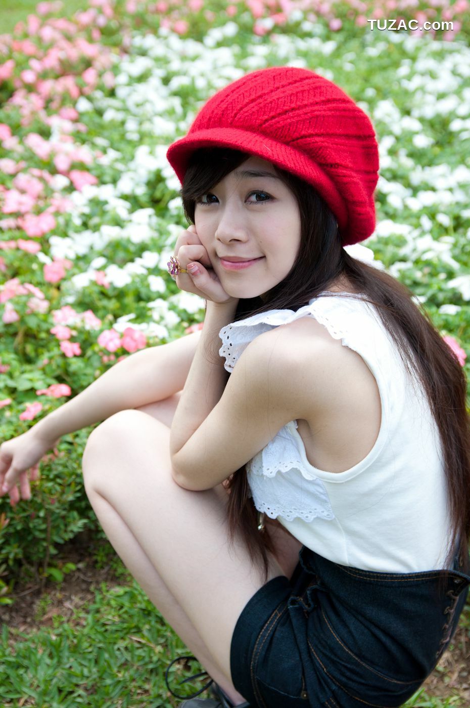 台湾正妹_台湾清纯正妹Mika《水博管街拍》写真集
