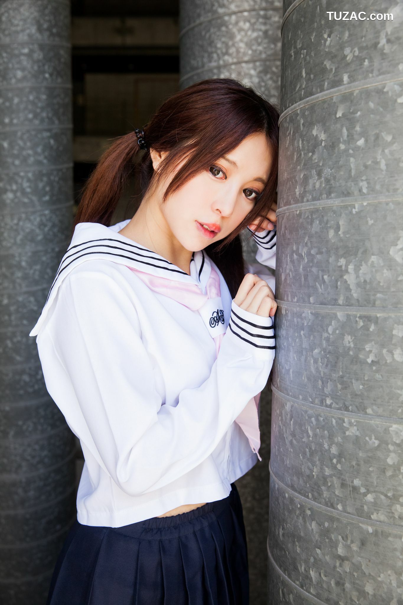 台湾正妹_台湾美女张齐郡JULIE《长筒袜校服少女》写真集