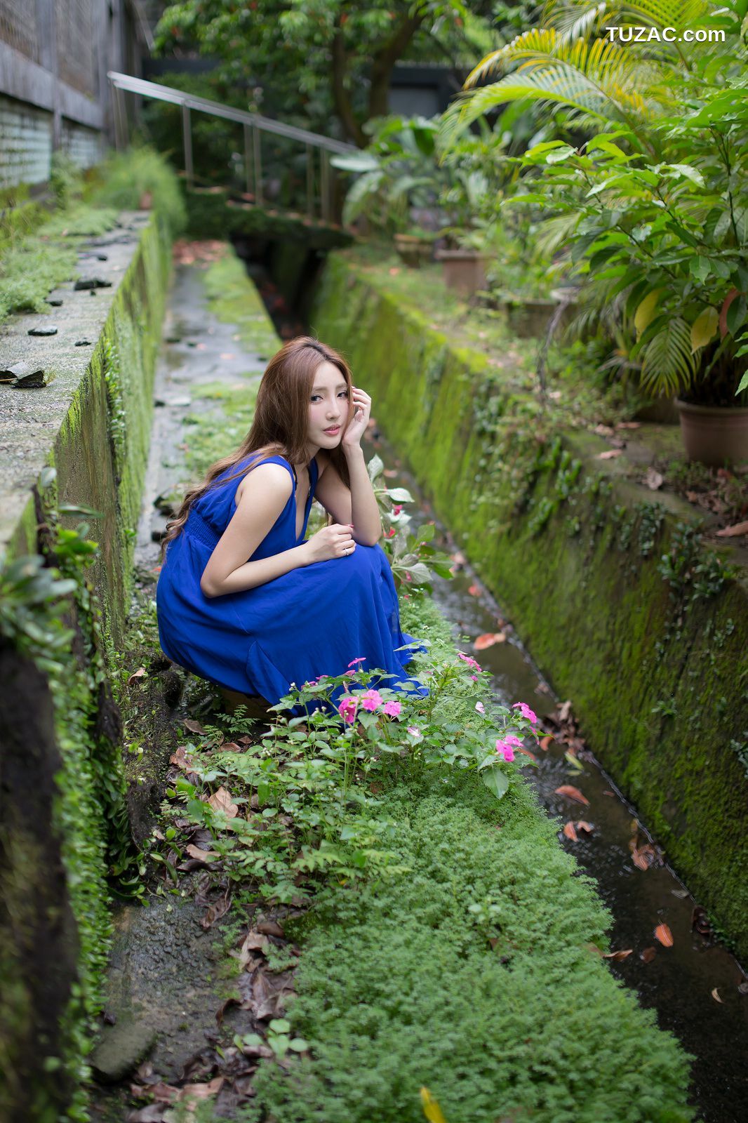 台湾正妹_台湾赵芸Syuan《极品蓝色长裙女神》写真集