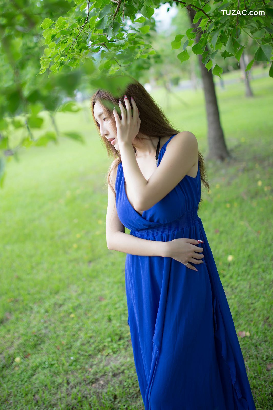 台湾正妹_台湾赵芸Syuan《极品蓝色长裙女神》写真集