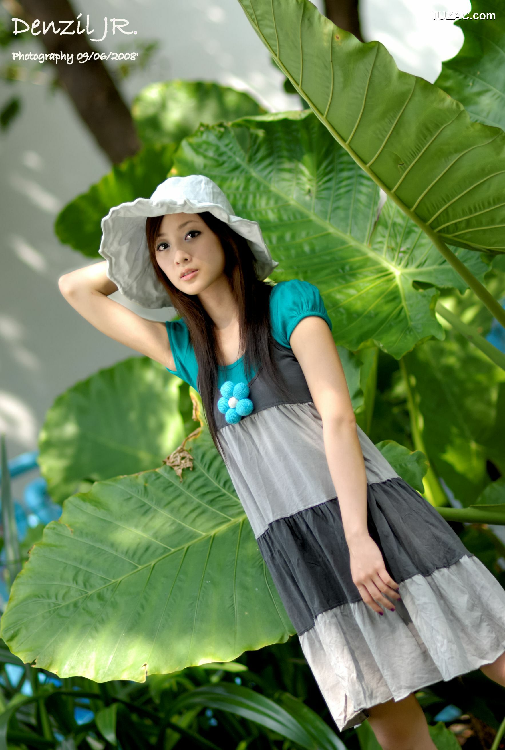 台湾正妹_果子MM/张允霏《Lovely 果子 Fruit with Barbie Attire》写真集