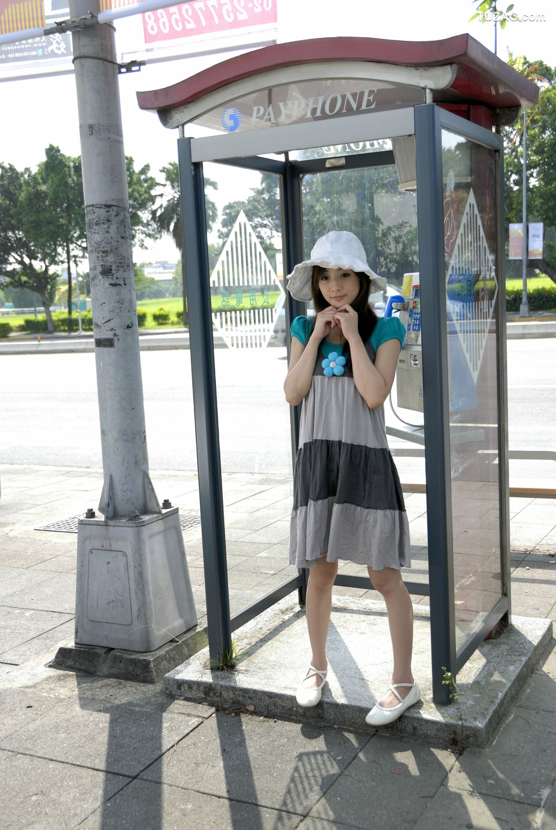 台湾正妹_果子MM/张允霏《Lovely 果子 Fruit with Barbie Attire》写真集