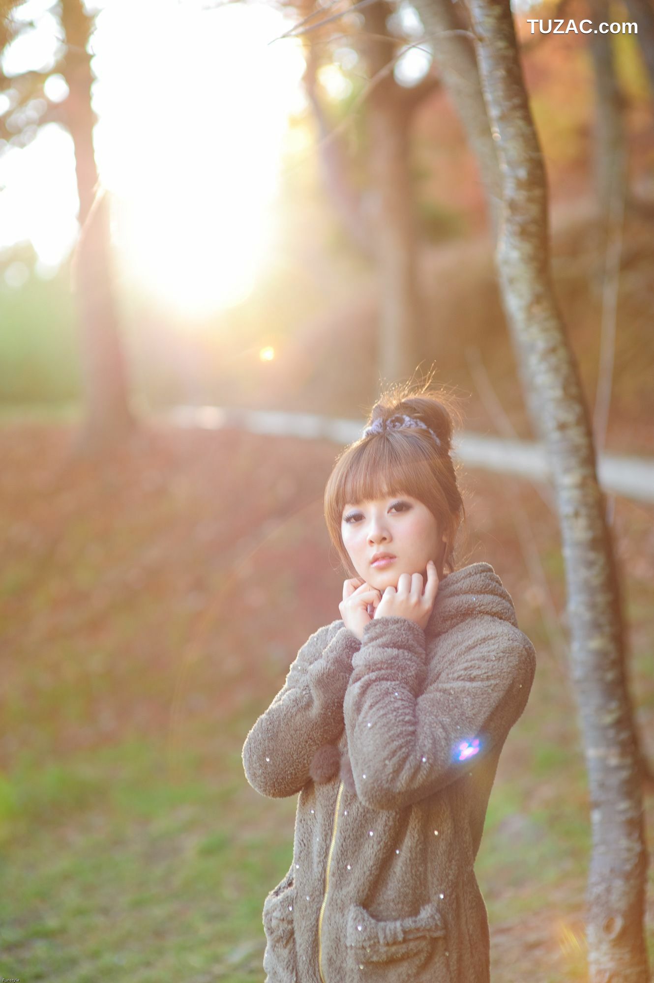 台湾正妹_果子MM/张允霏《果子遊清境》写真集