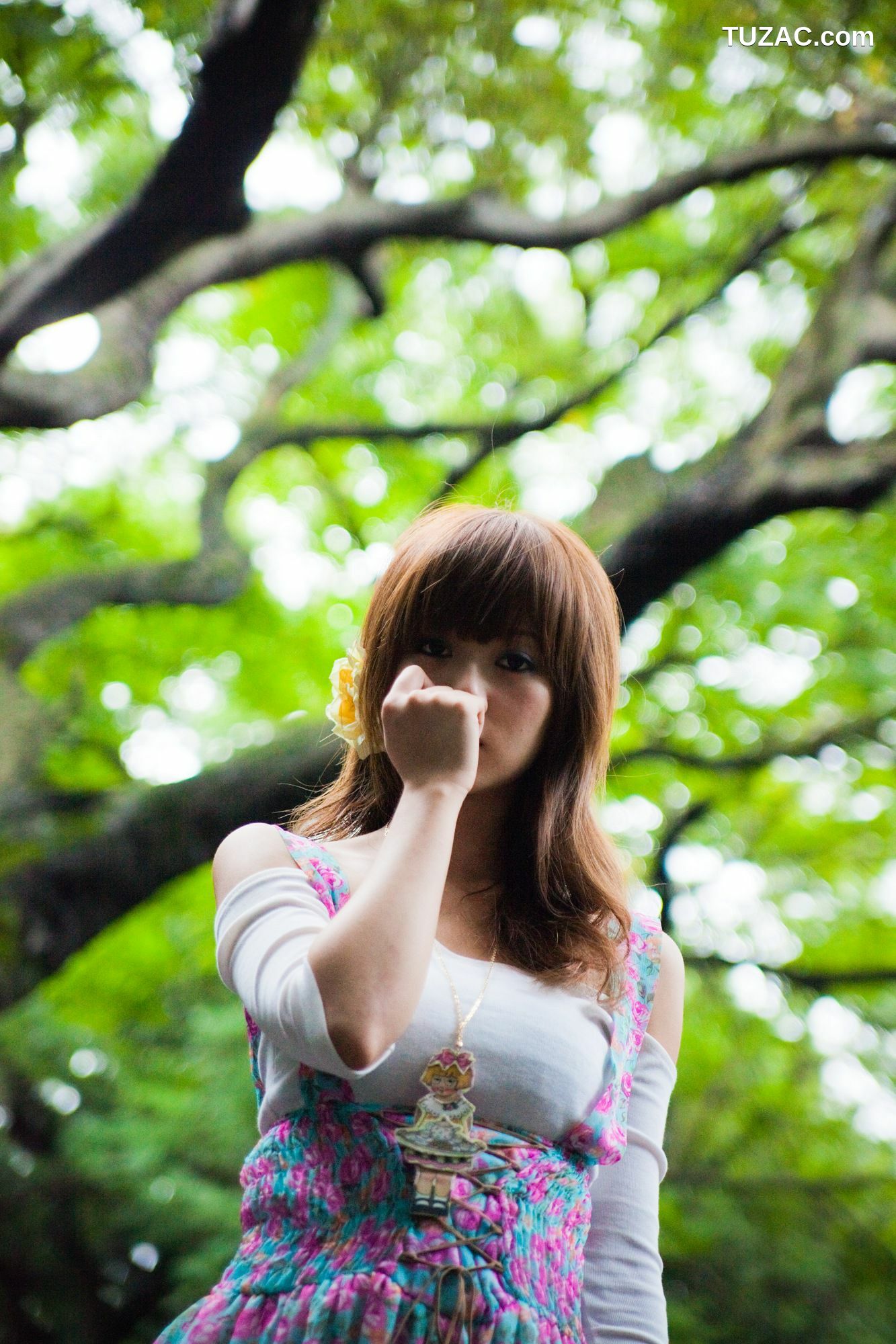 台湾正妹_果子Mikako+Minako《台大外拍 II》 写真集