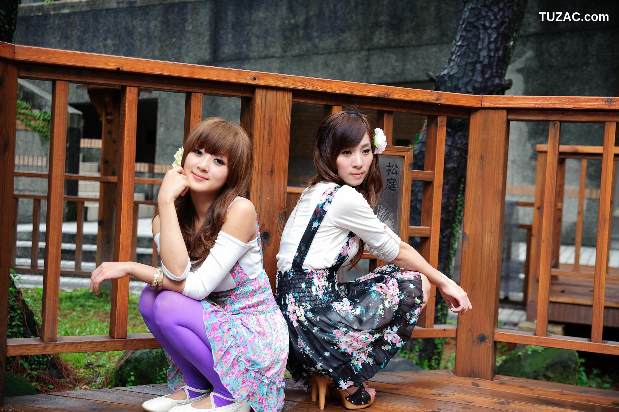 台湾正妹_果子Mikako+Minako《台大外拍 II》 写真集