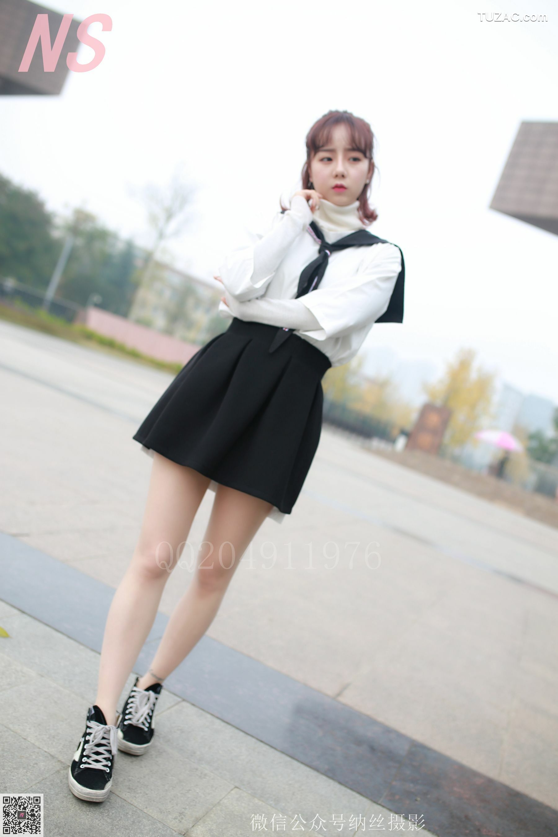 纳丝摄影_然然《大学校园丝袜美足》 NO.100 写真集[111P]